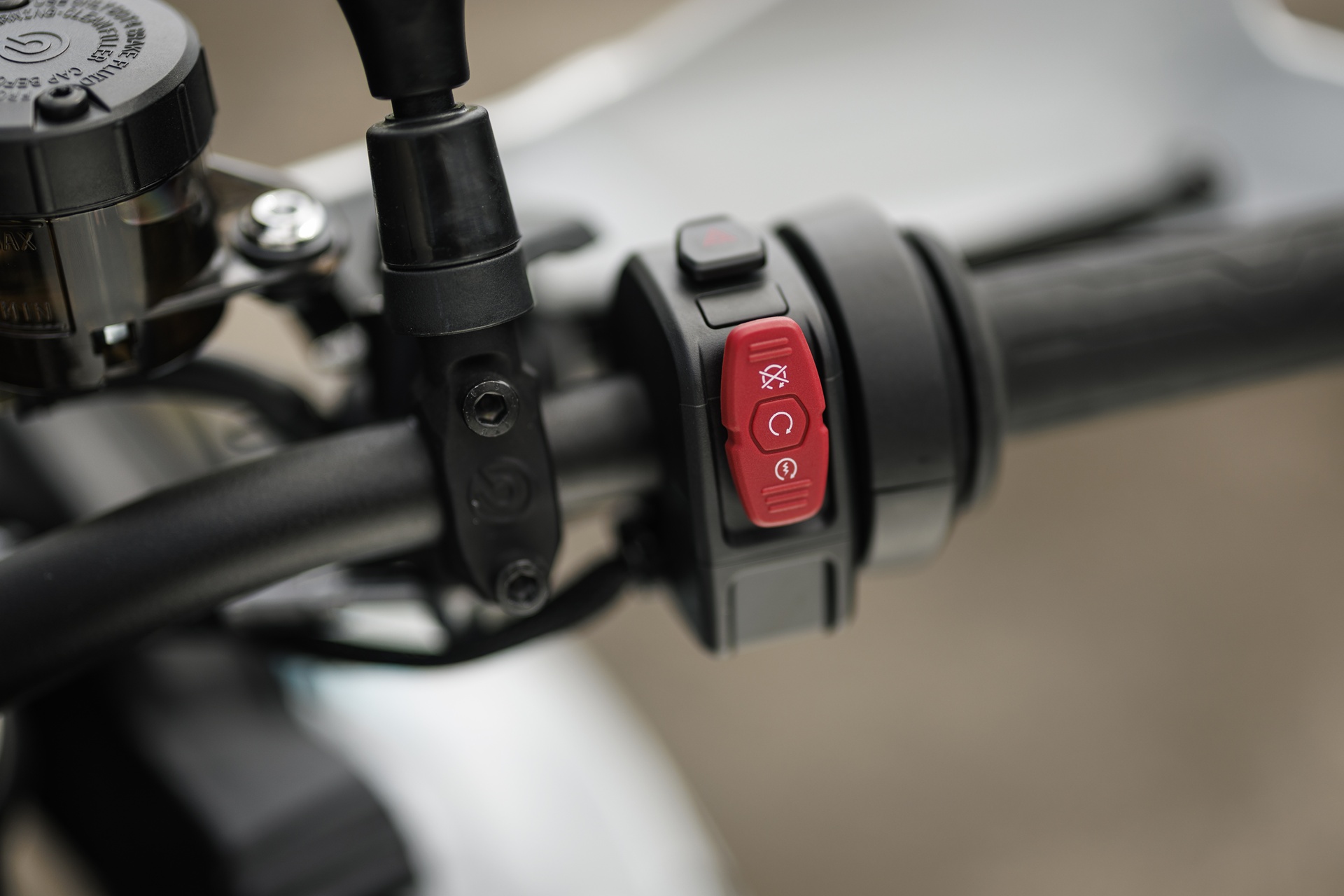 Prueba CFMOTO 1000MT-X