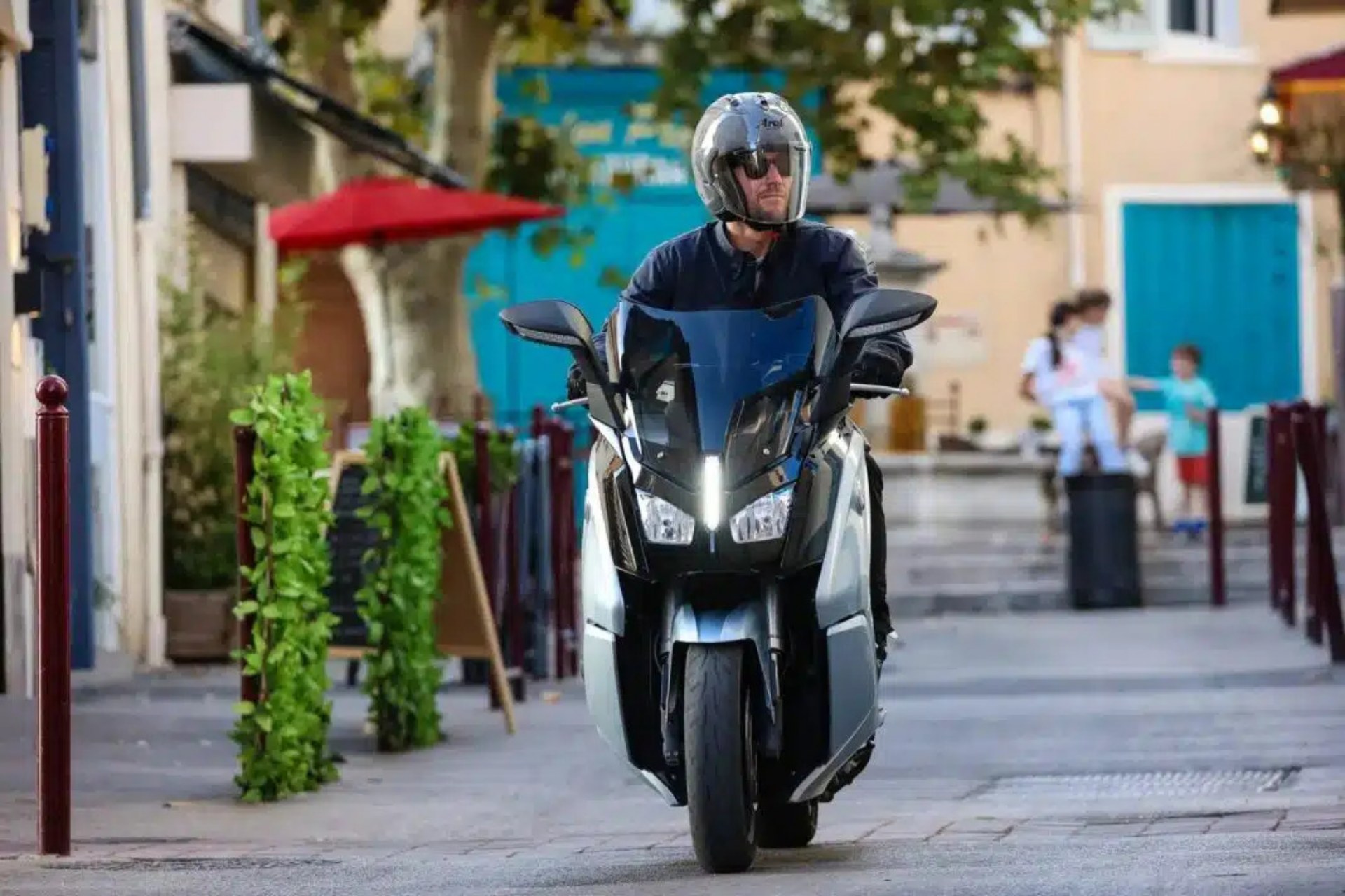 DGT casco jet
