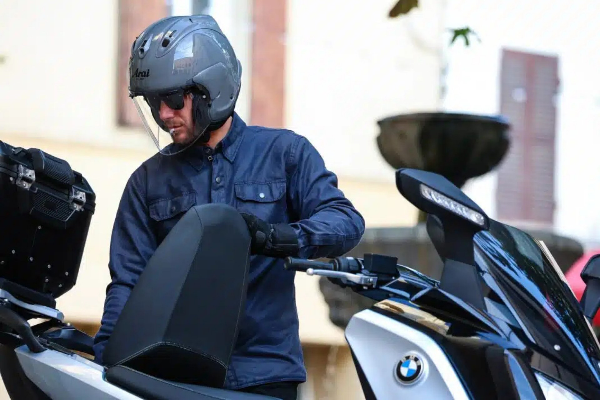 DGT casco jet