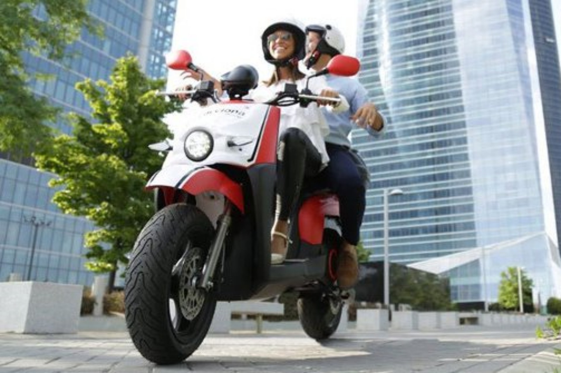 DGT nuevo Reglamento Pasajero Motosharing