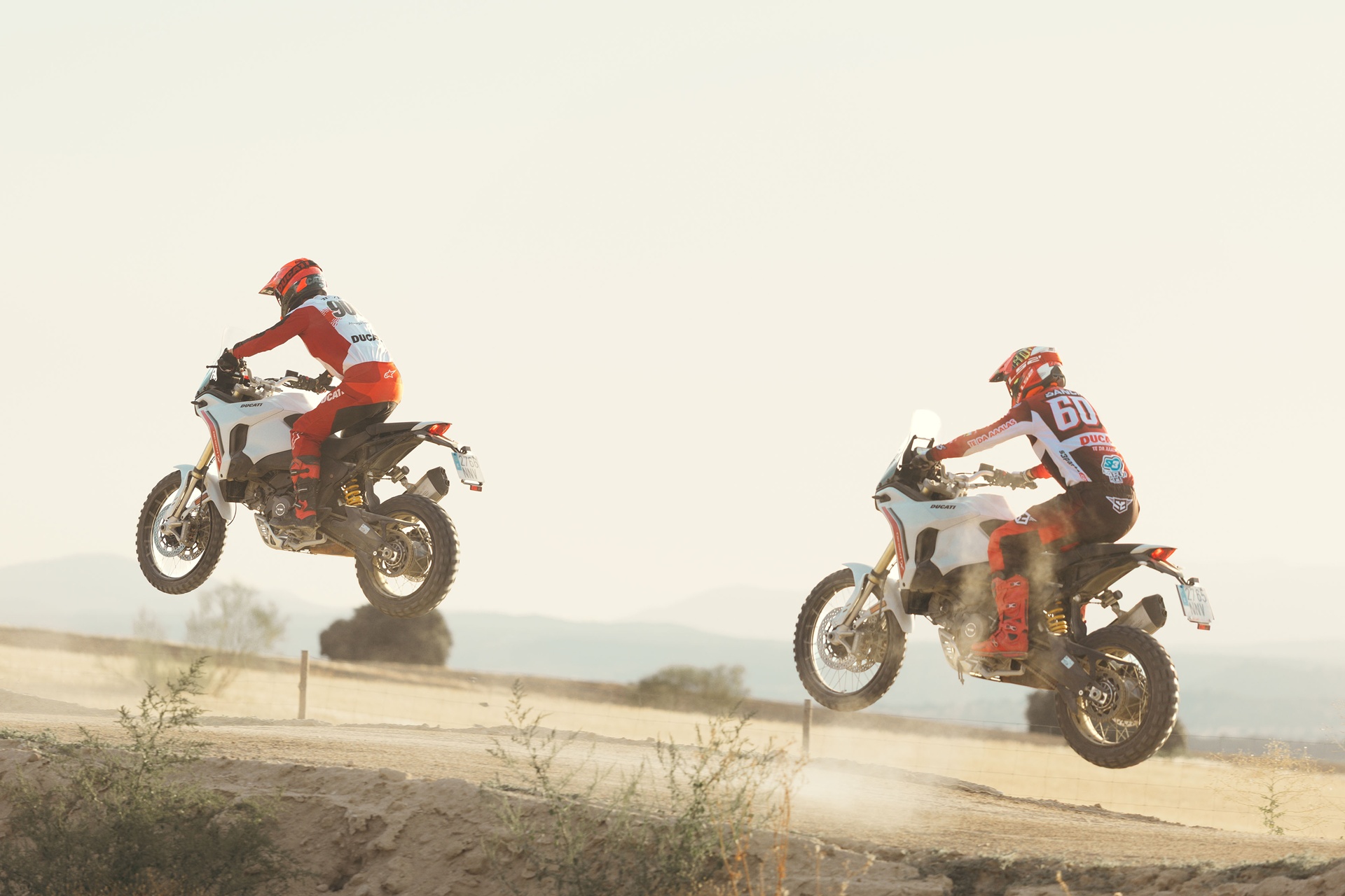 Ducati prepara una ofensiva off-road completa: DesertX, Desmo450 MX y dos nuevas motos en el horizonte