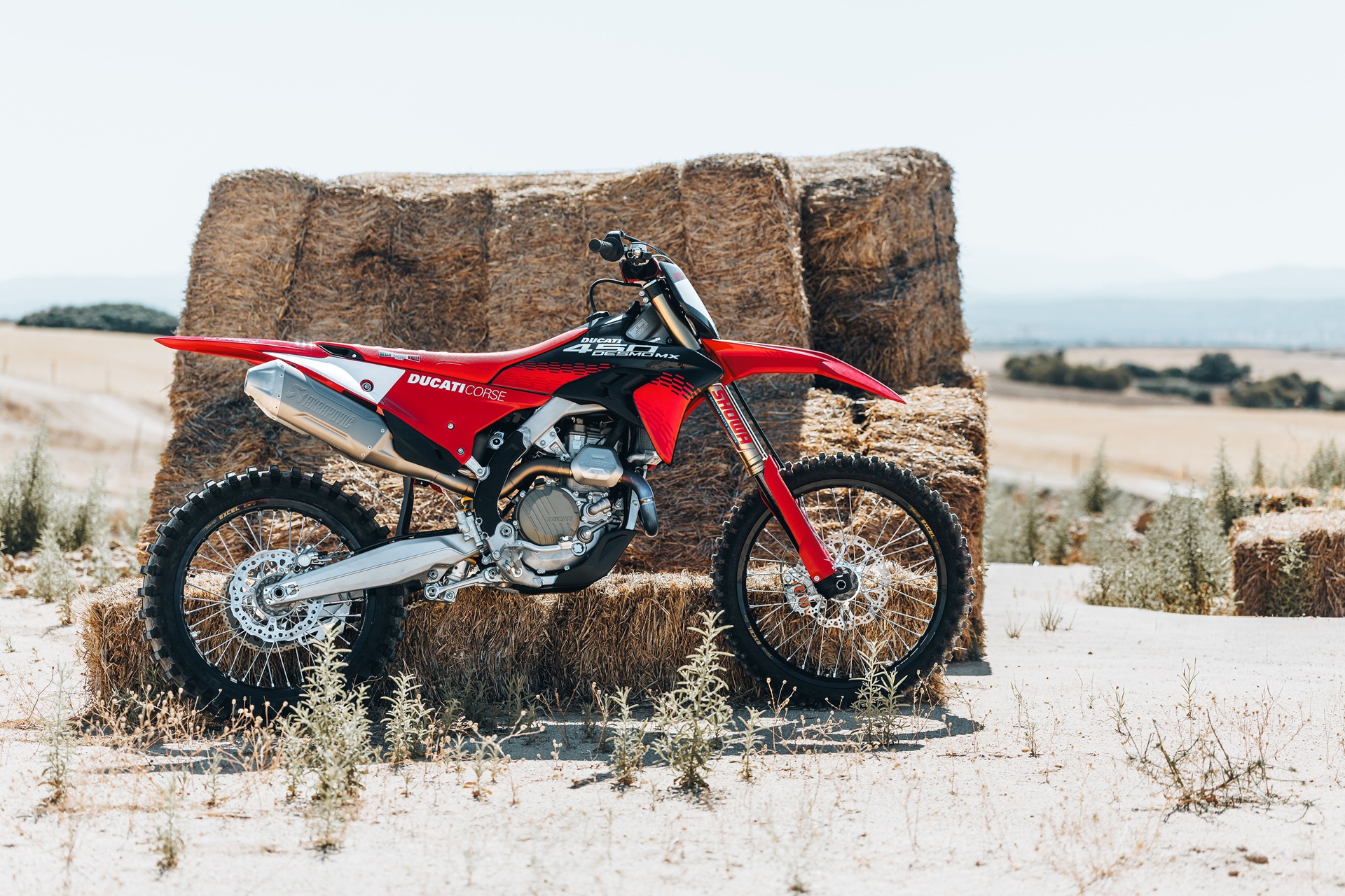 Ducati prepara una ofensiva off-road completa: DesertX, Desmo450 MX y dos nuevas motos en el horizonte