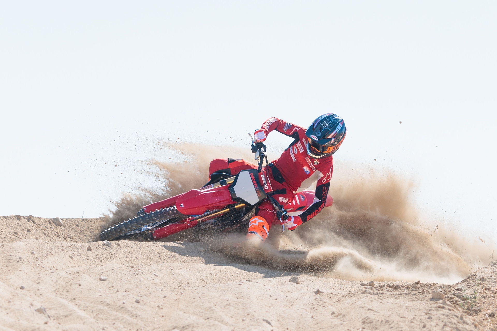 Ducati prepara una ofensiva off-road completa: DesertX, Desmo450 MX y dos nuevas motos en el horizonte