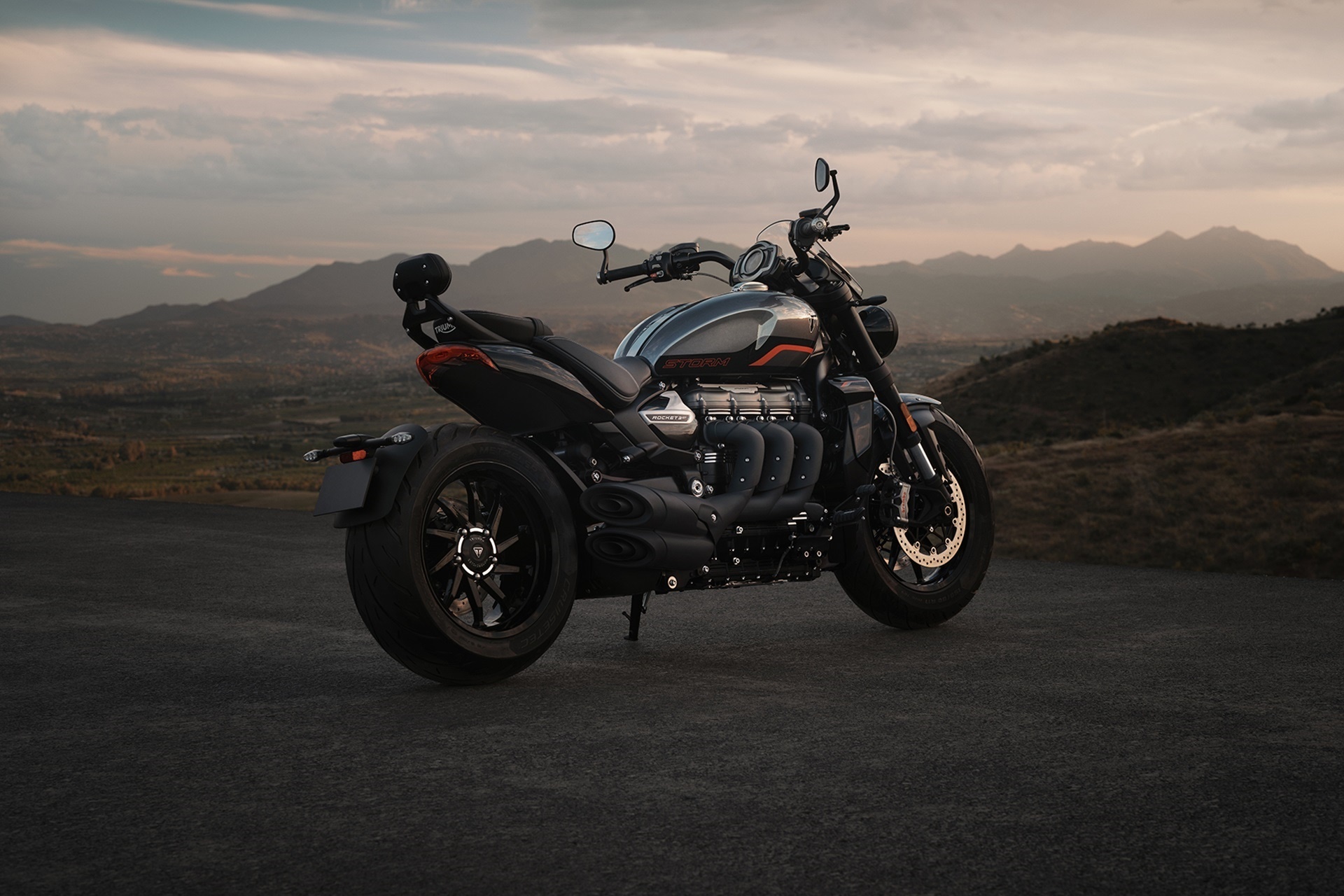 Gama de colores Triumph 2027: Seis modelos estrenan nuevos acabados y gráficos