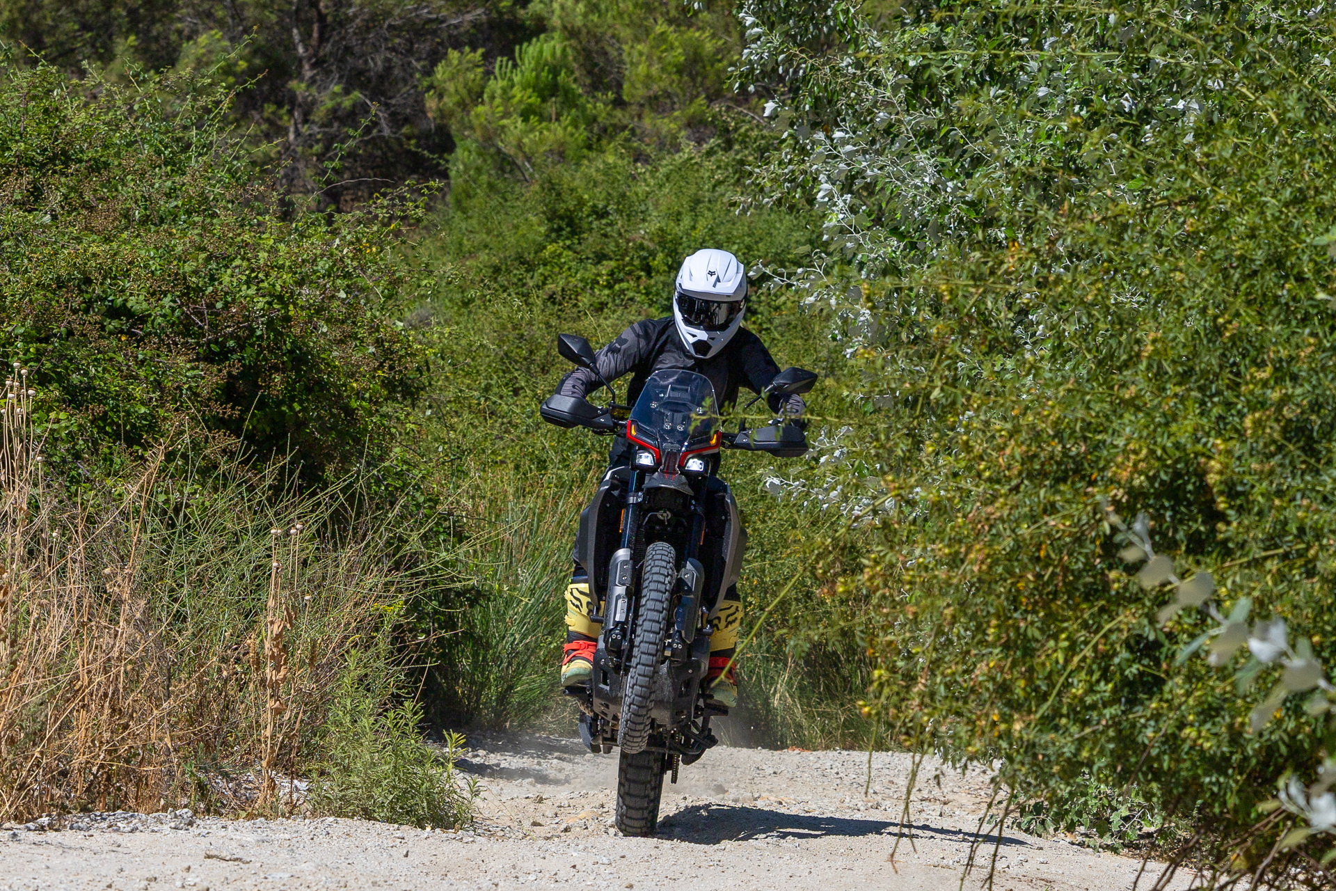 Prueba Moto Morini Alltrhike 450