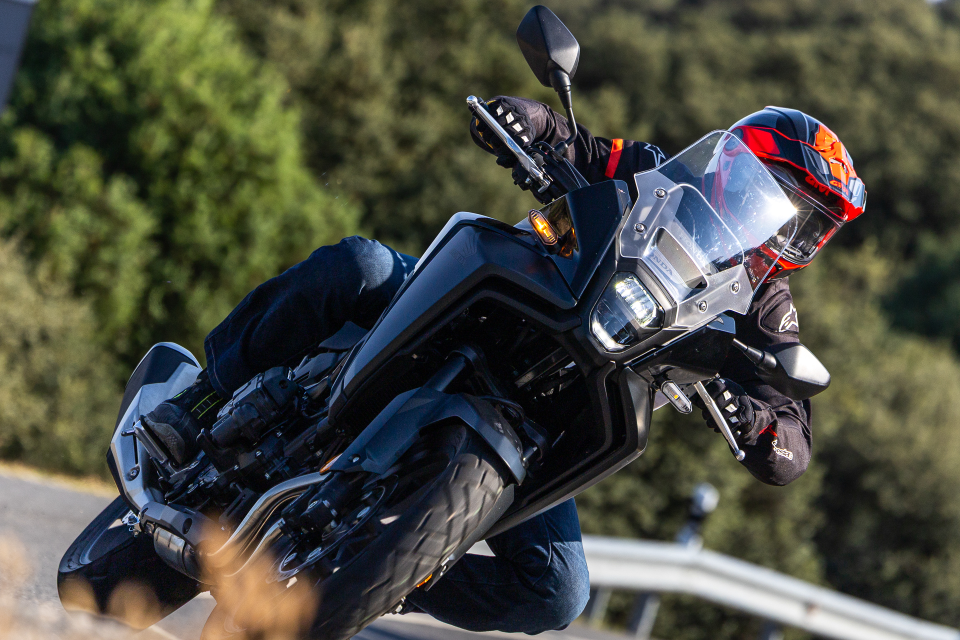 Prueba Honda NX500 E-Clutch