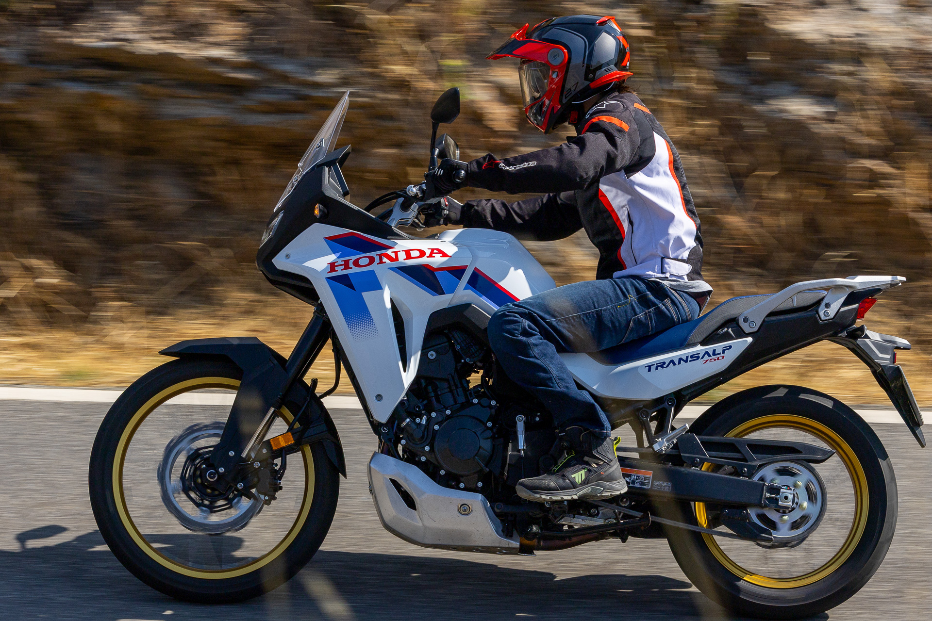Prueba a fondo Honda XL750 Transalp E-Clutch
