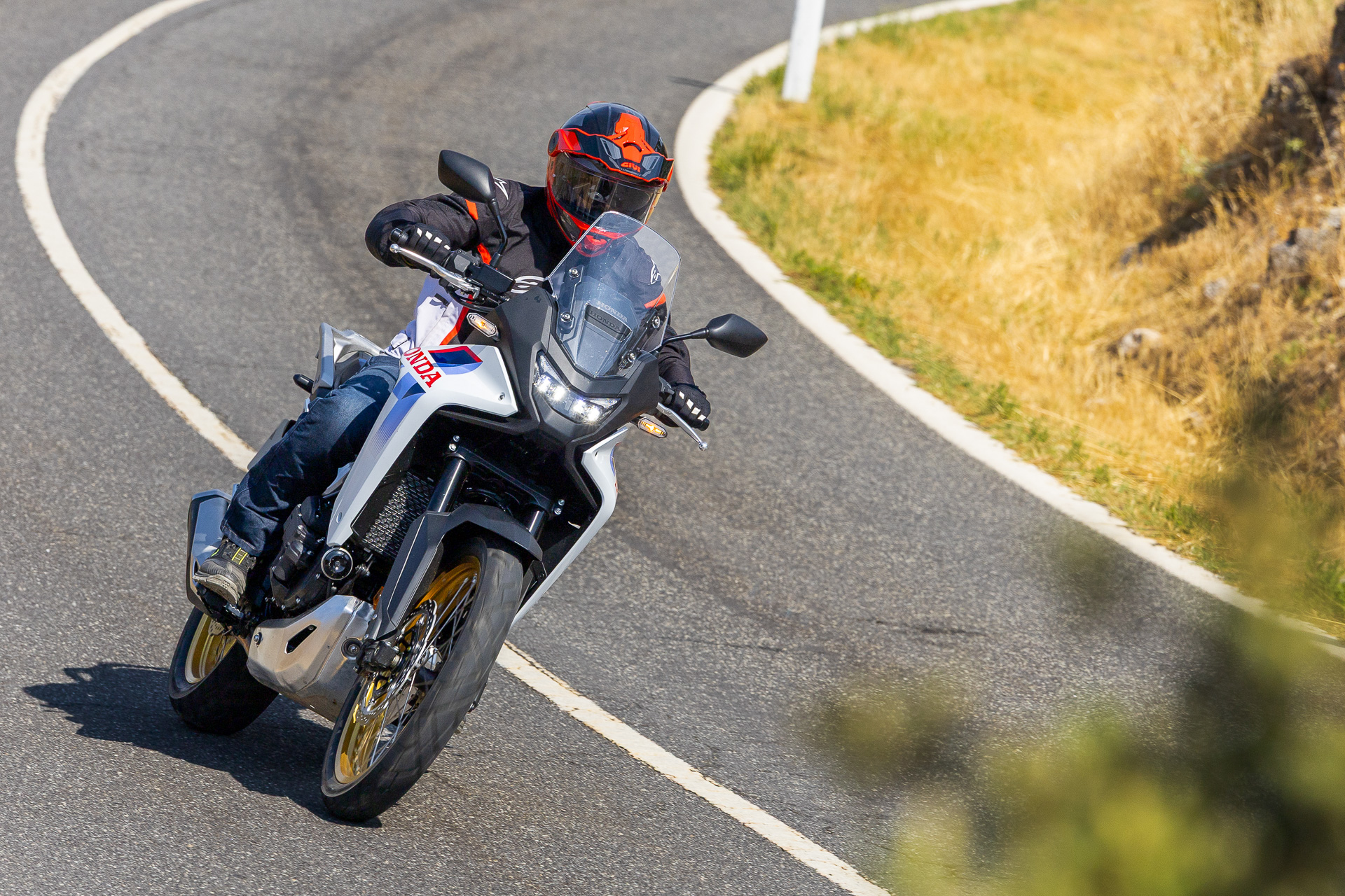 Prueba a fondo Honda XL750 Transalp E-Clutch