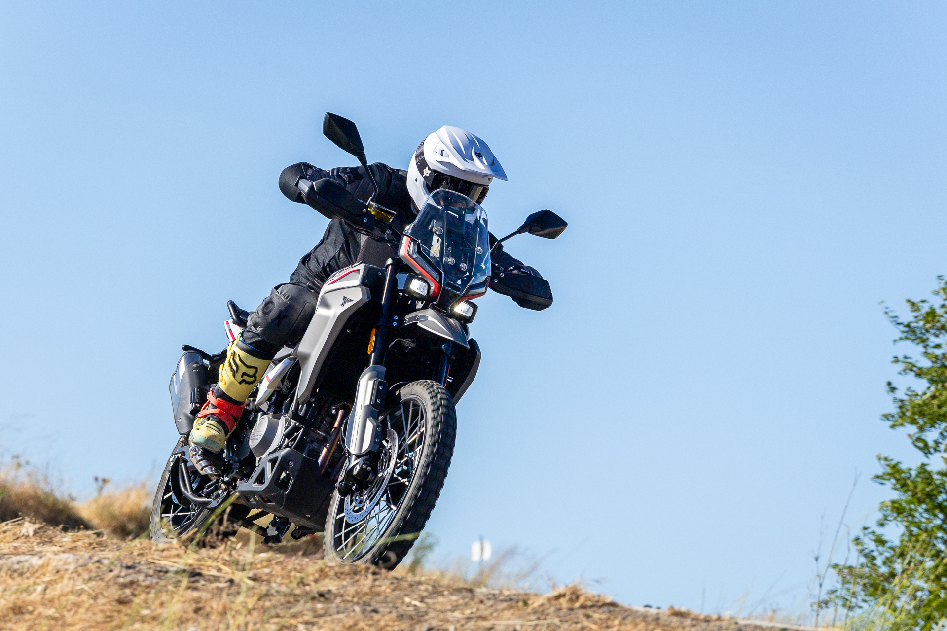 Prueba Moto Morini Alltrhike 450