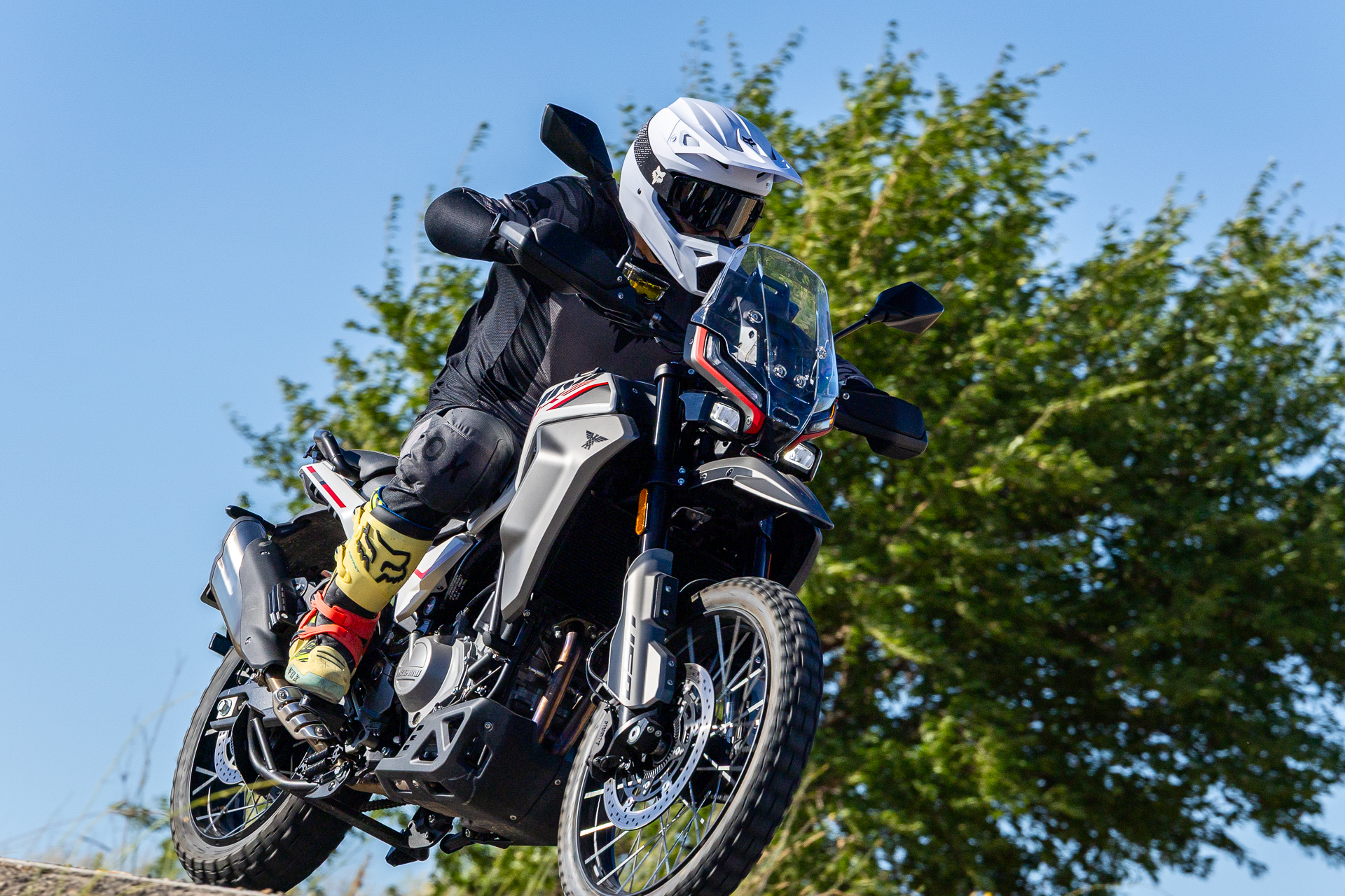 Prueba Moto Morini Alltrhike 450