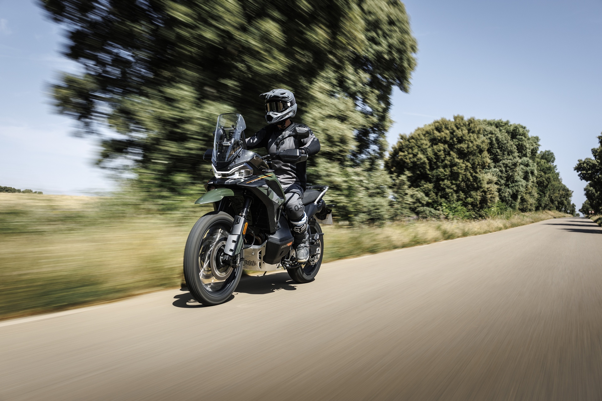 Prueba CFMOTO 1000MT-X