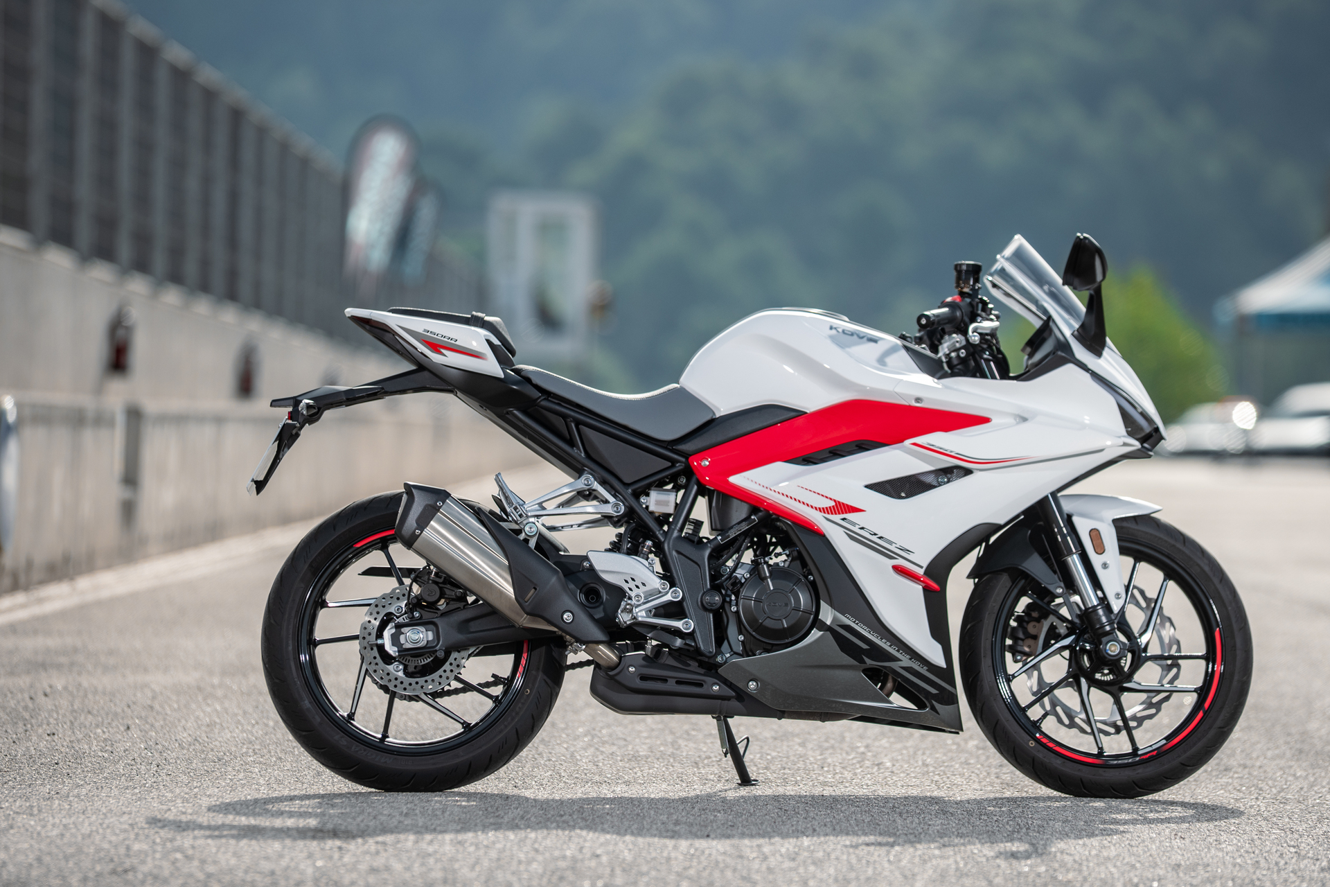 Prueba Kove 350RR/450RR