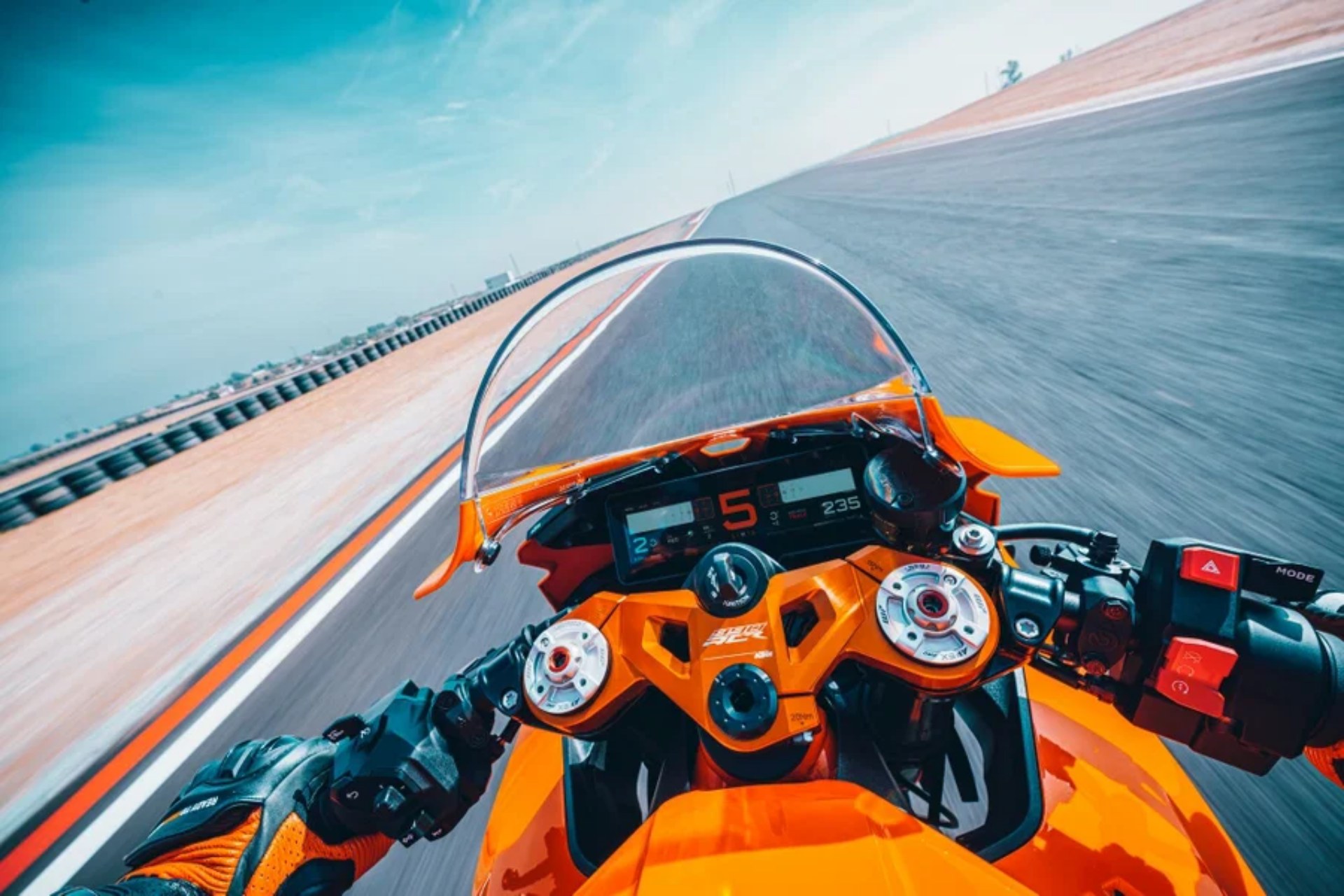 KTM 990 RC R y 990 RC R Track 2026