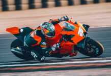 KTM 990 RC R y 990 RC R Track 2026
