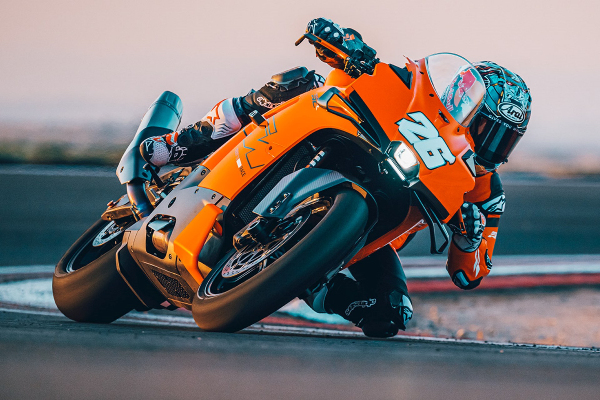 KTM 990 RC R y 990 RC R Track 2026