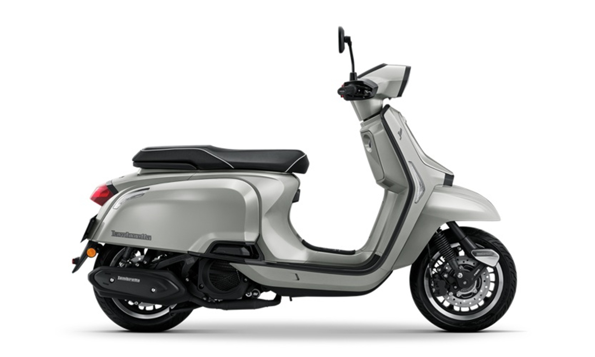 Lambretta resucita la J 125 en España: 60 años de icono con alma surfera y motor Euro 5