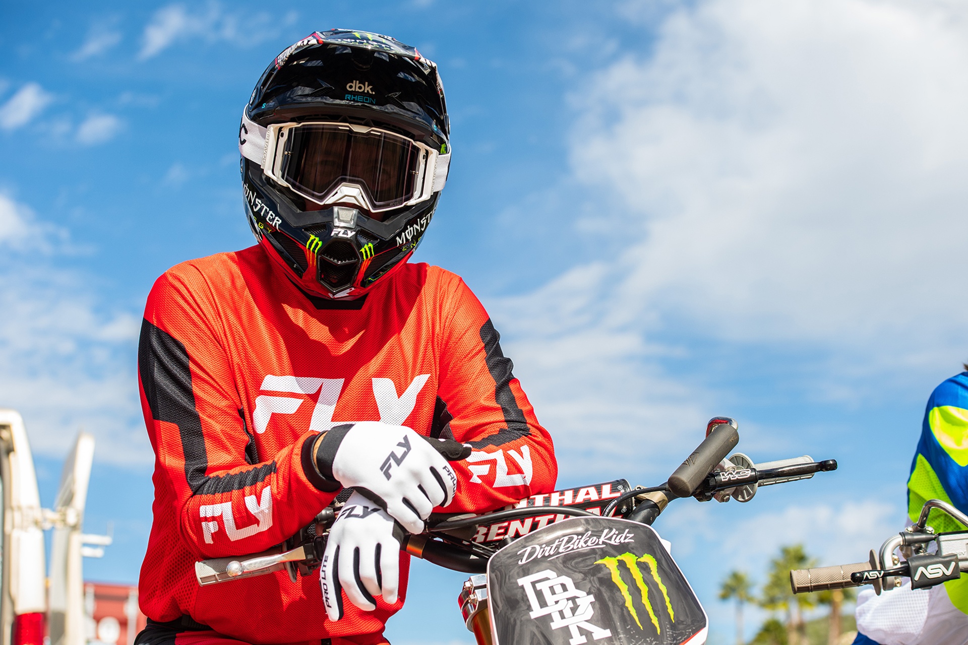 FLY Racing tiene el equipamiento definitivo para disfrutar del off-road este verano