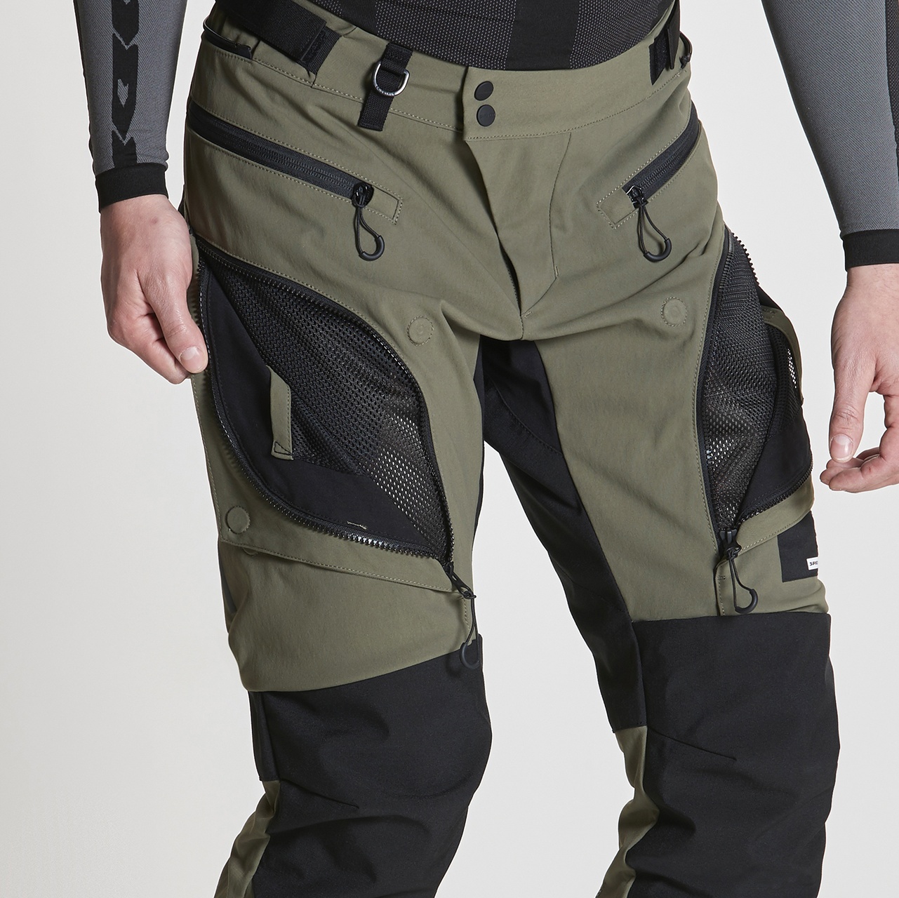 SPIDI Frontier 2026: equipamiento adventure que protege sin parecer una armadura