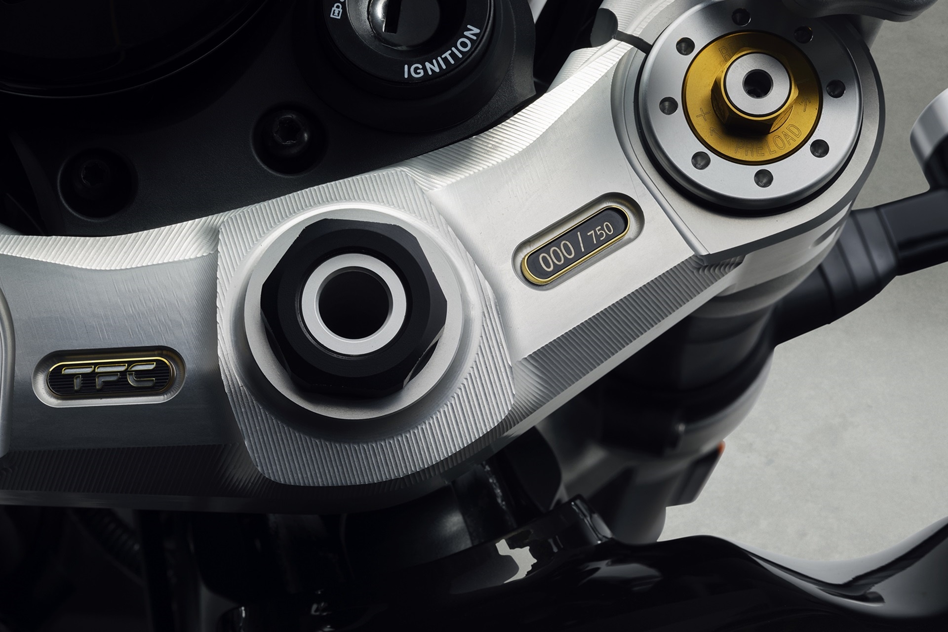 Nueva Speed Twin 1200 TFC: Triumph eleva el carácter deportivo y la exclusividad del modelo