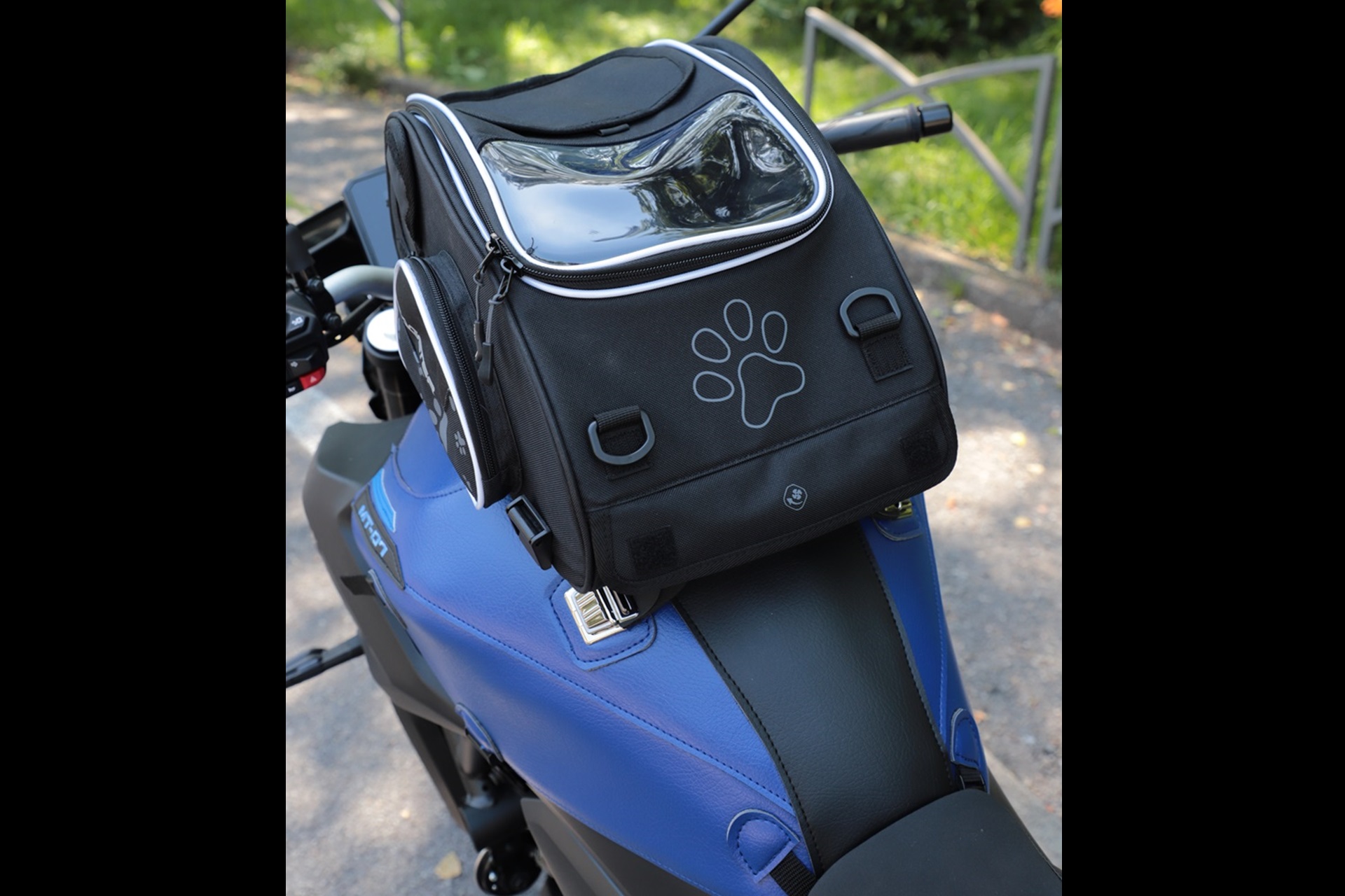 Bolsa de depósito Bagster Puppy: compartiendo la pasión de las motos con nuestro fiel compañero