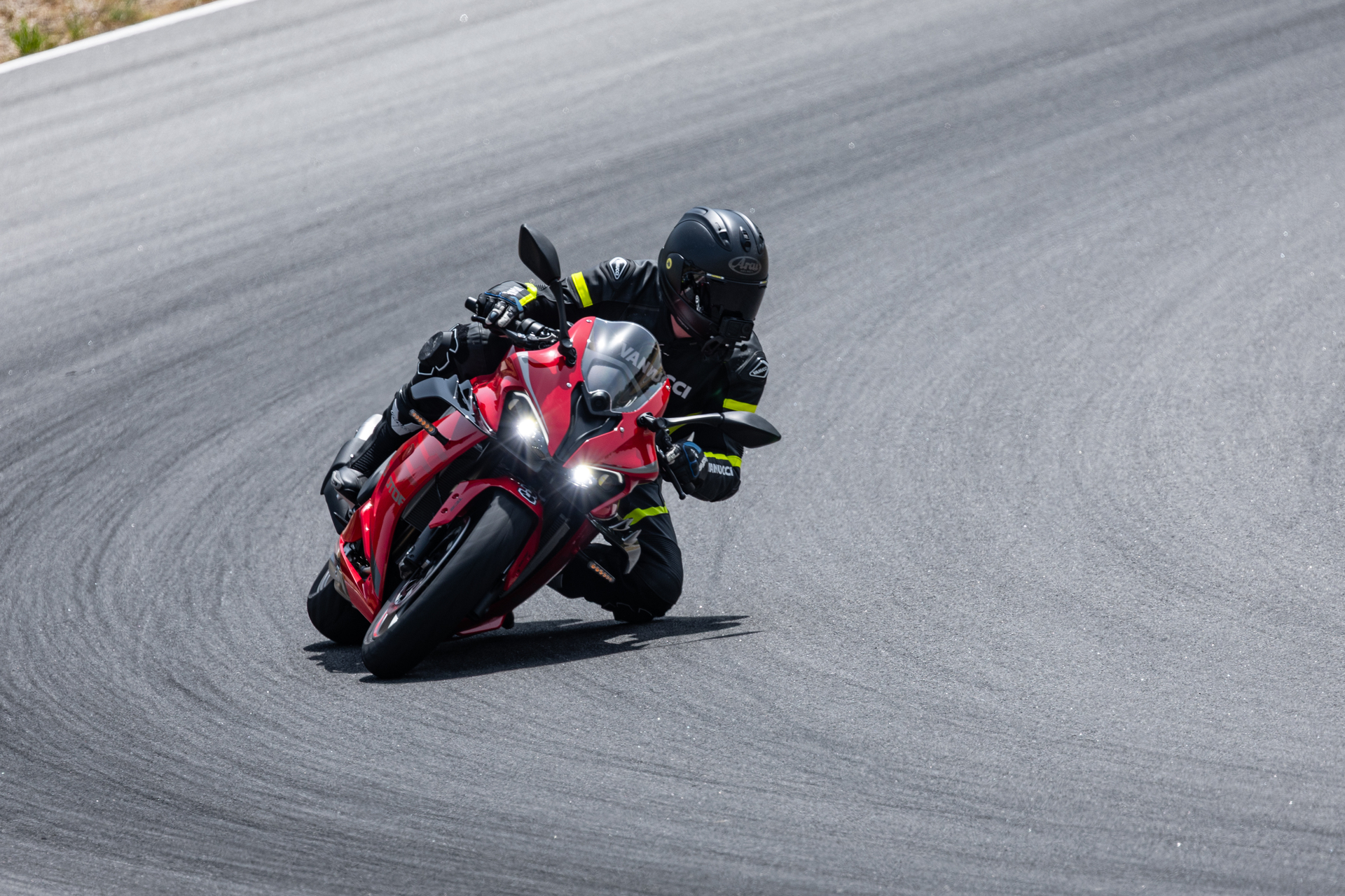 Prueba QJ Motor SRK 800/SRK 800RR