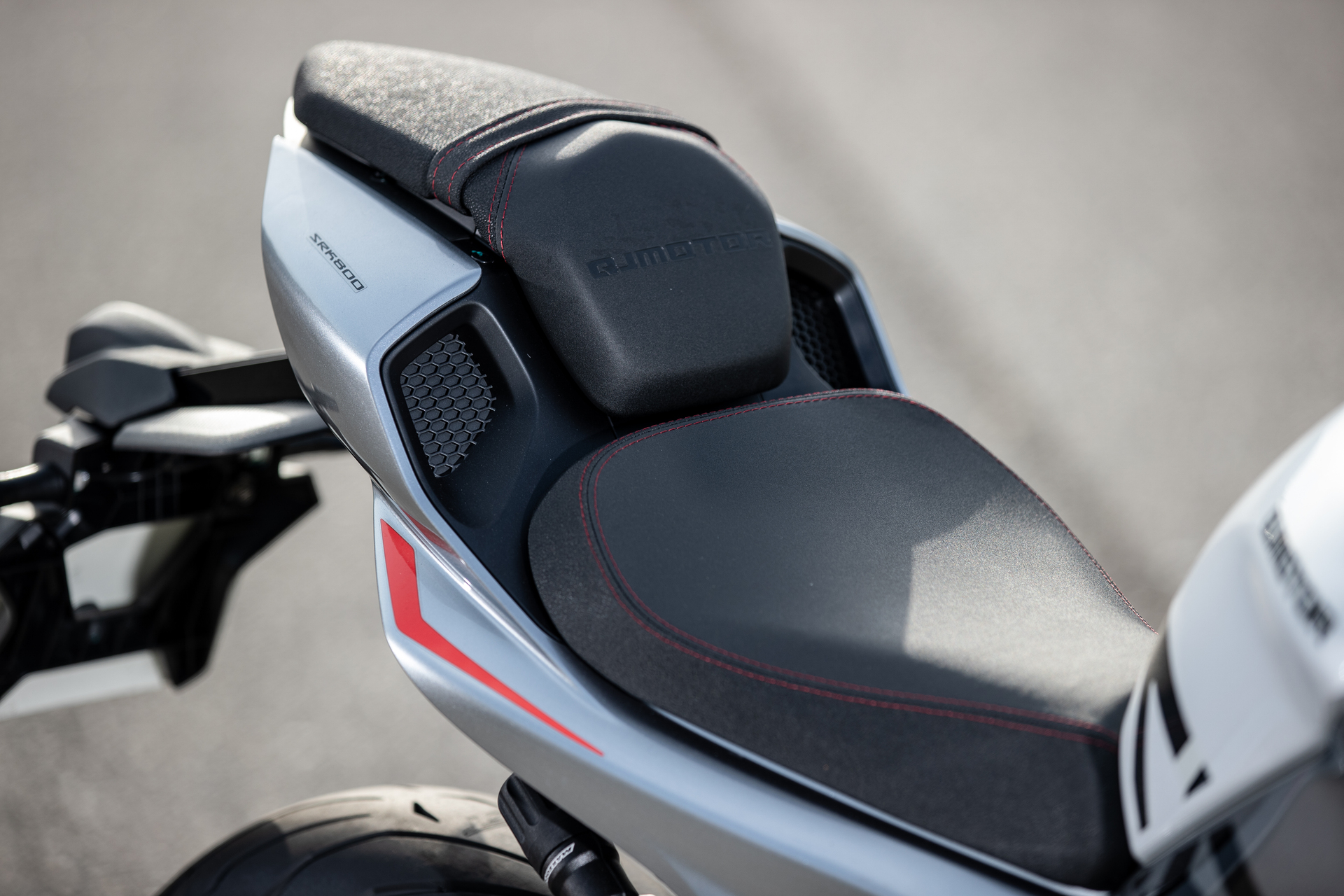 Prueba QJ Motor SRK 800/SRK 800RR