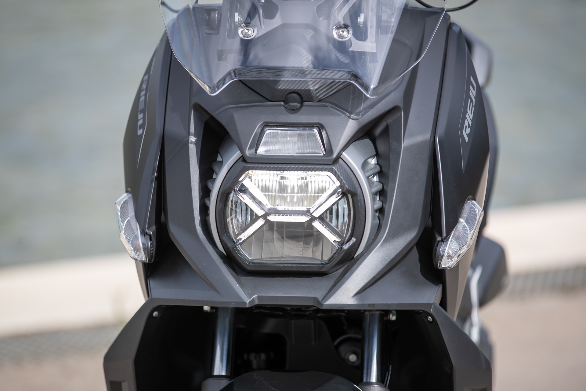 Prueba Rieju X-Over 357