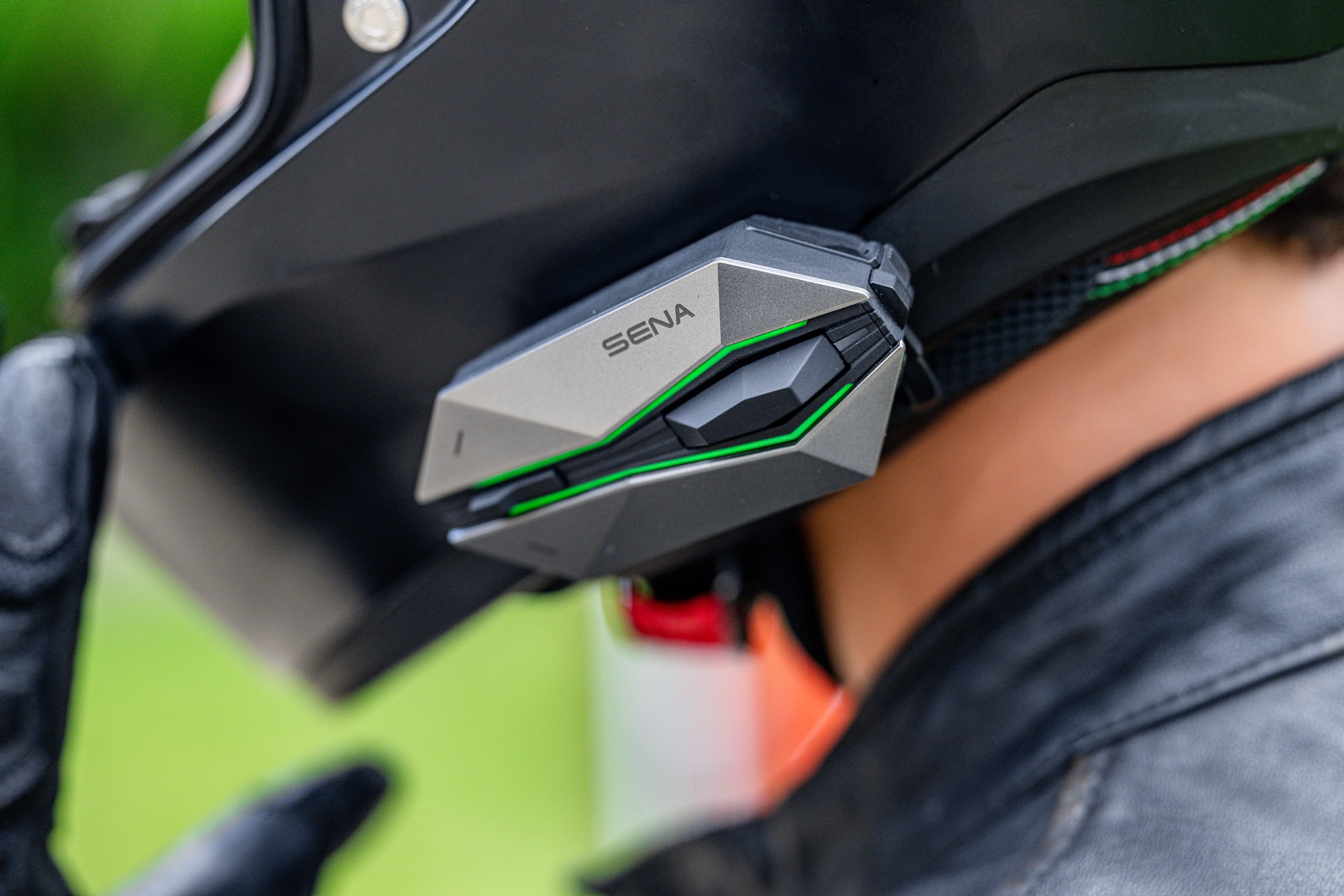 Sena presenta 60X, su intercomunicador más avanzado hasta la fecha
