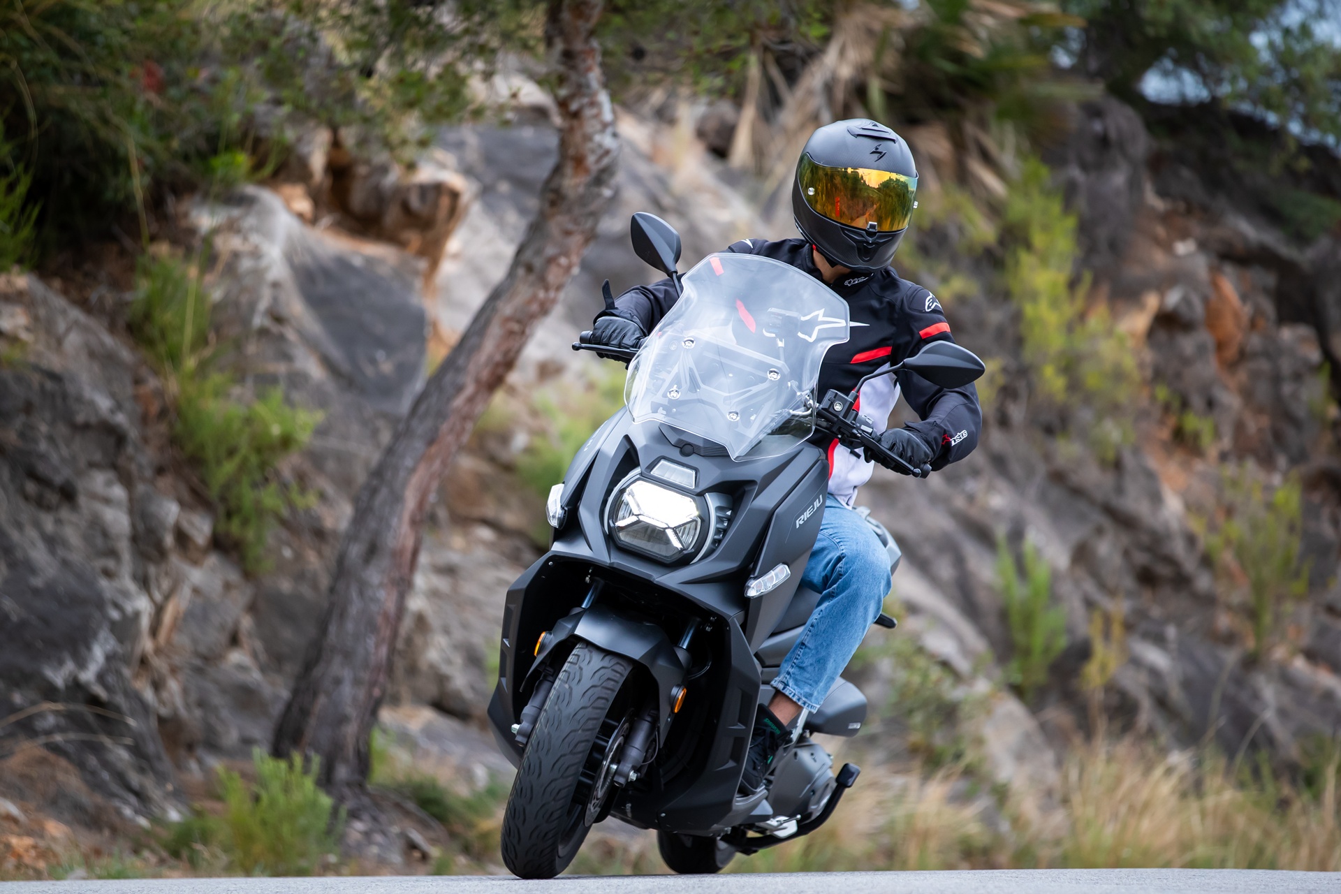 Prueba Rieju X-Over 357