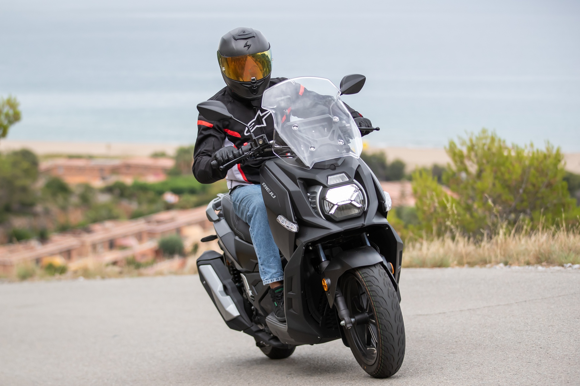 Prueba Rieju X-Over 357