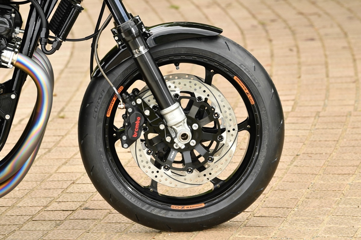 RCM-667 KZ900: Cuando el restomod de AC Sanctuary imprime su magia en una antigua Kawasaki
