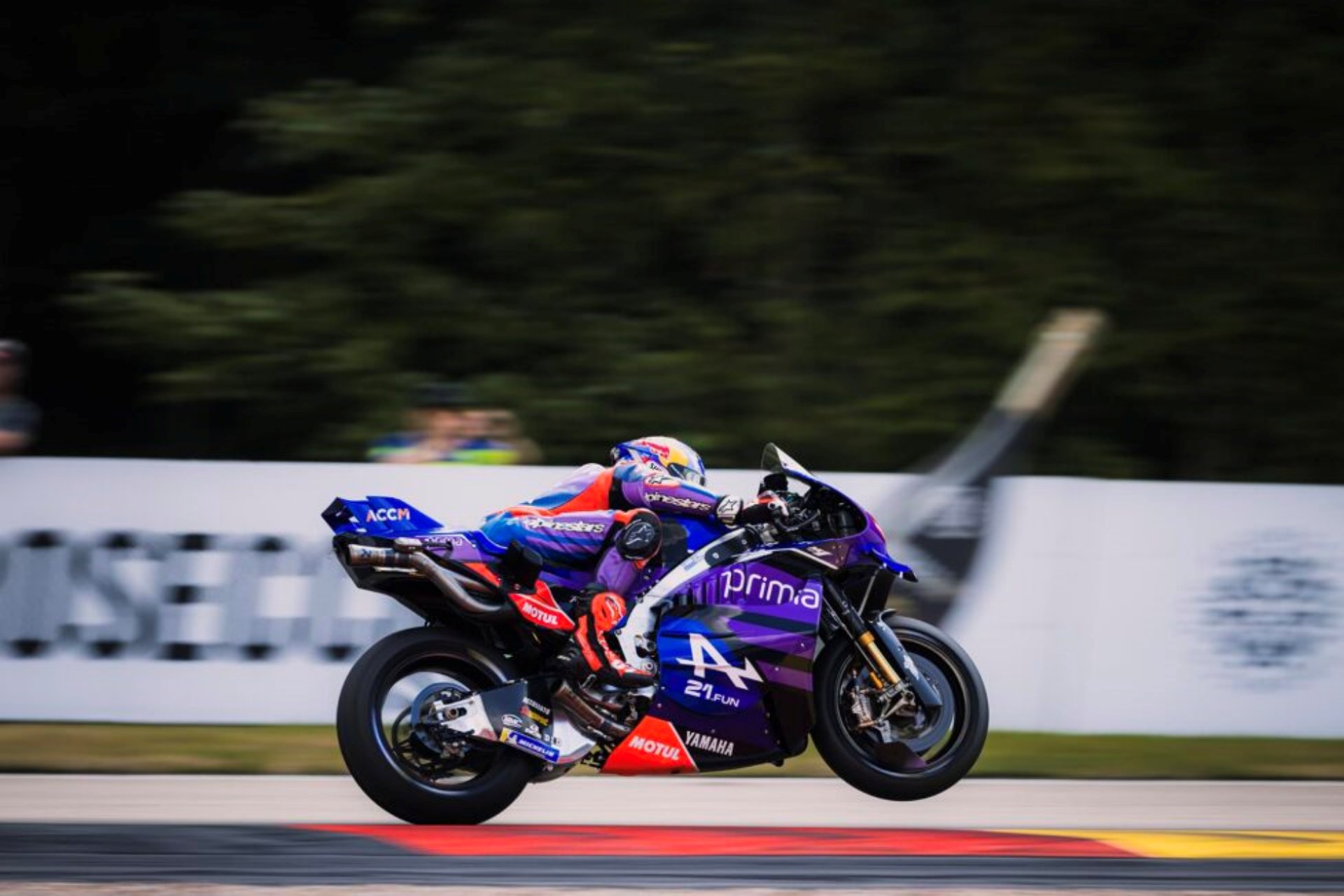 Toprak Razgatlioglu R1 Yamaha