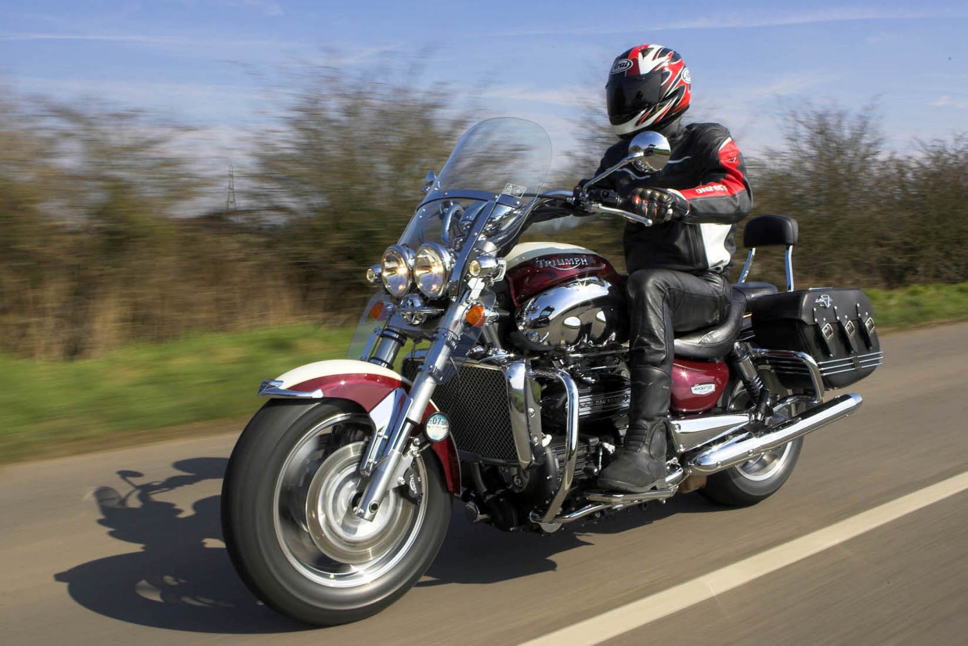 Triumph Rocket III anuncio