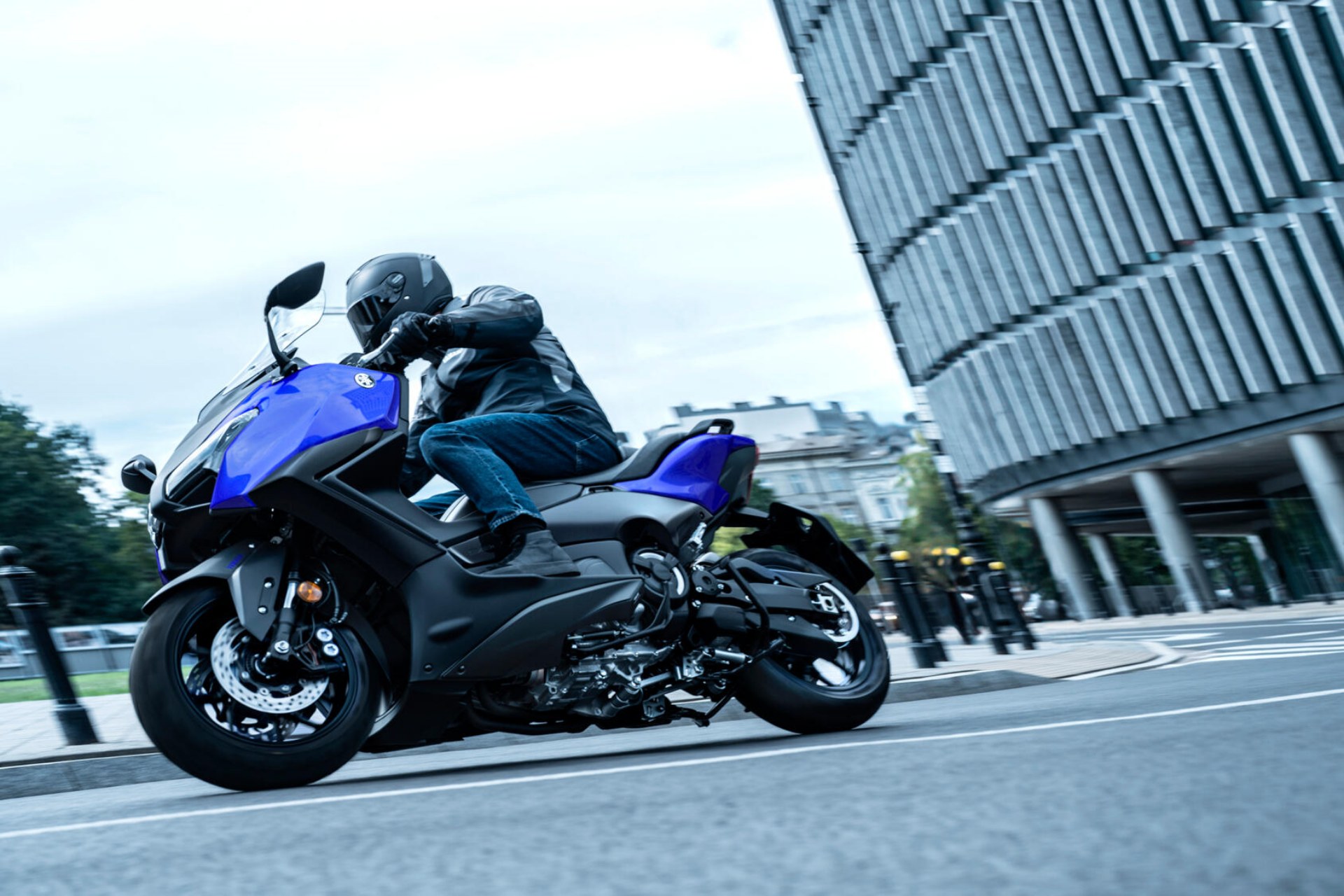 Yamaha Proto HEV futuro scooter híbrido