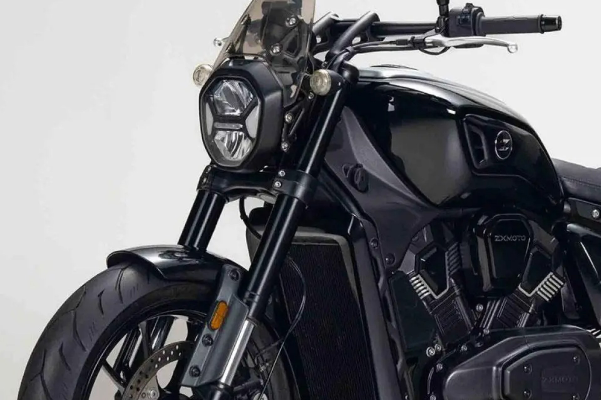 ZXMoto 600V