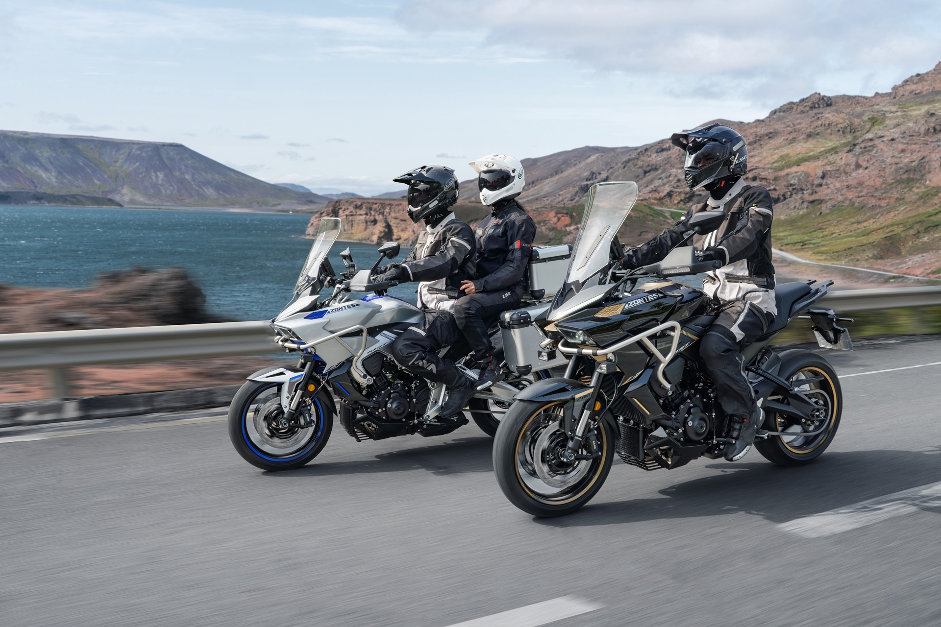 Zontes completa su gama 703 con dos tricilíndricas de 95 CV: una touring y una naked desde 6.488 euros
