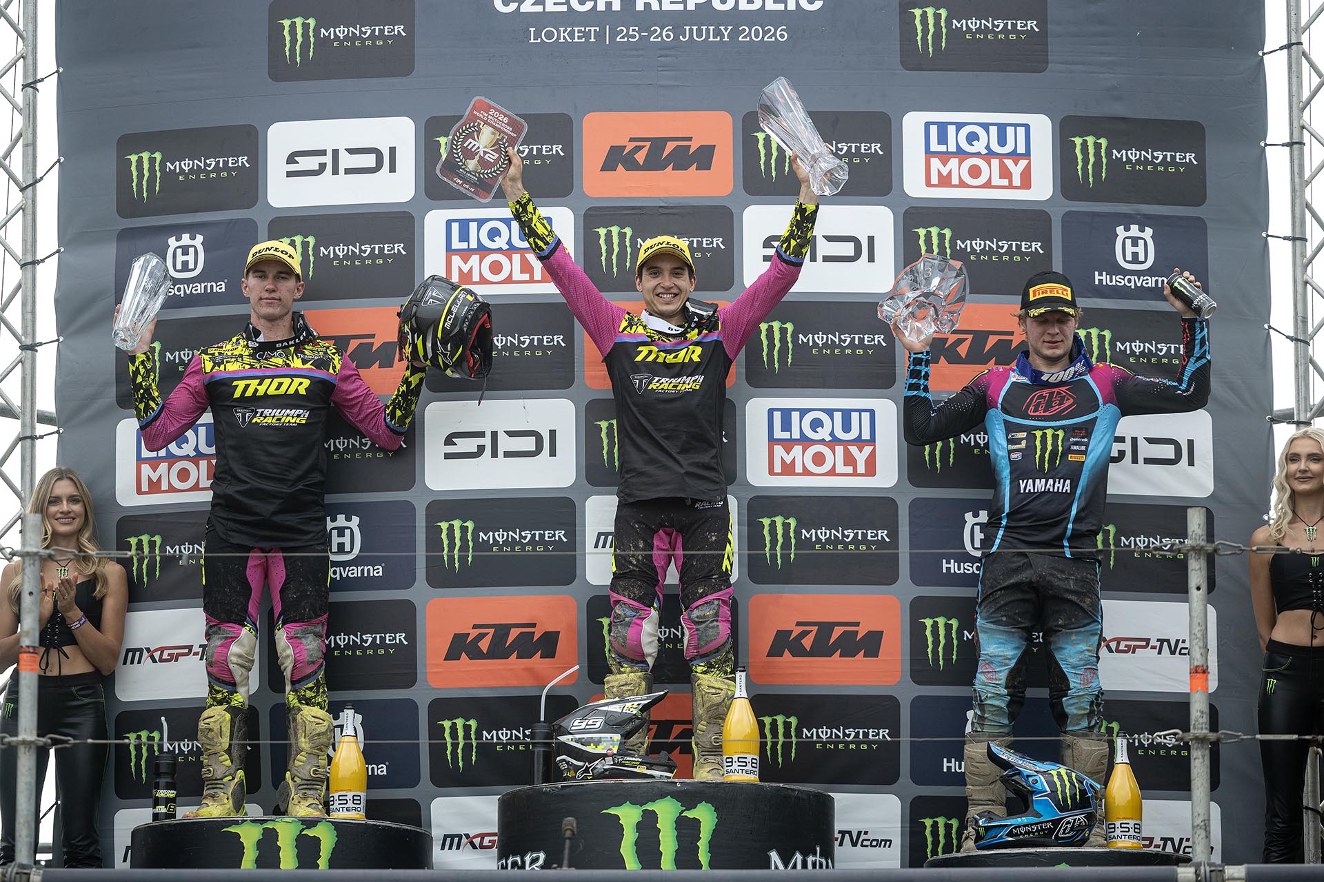 MX2: Farrés y Triumph se llevan la victoria en República Checa y son todavía más líderes