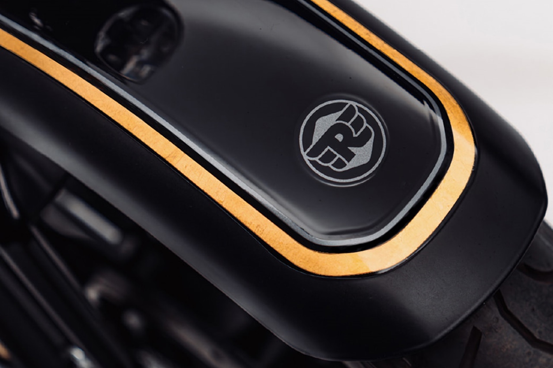 Shotgun 650 X Rough Crafts Drop: una edición limitada cargada de artesanía y detalles únicos