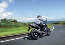 La nueva CB400 Super Four E-Clutch ya tiene fecha de llegada a los C.O. de la marca
