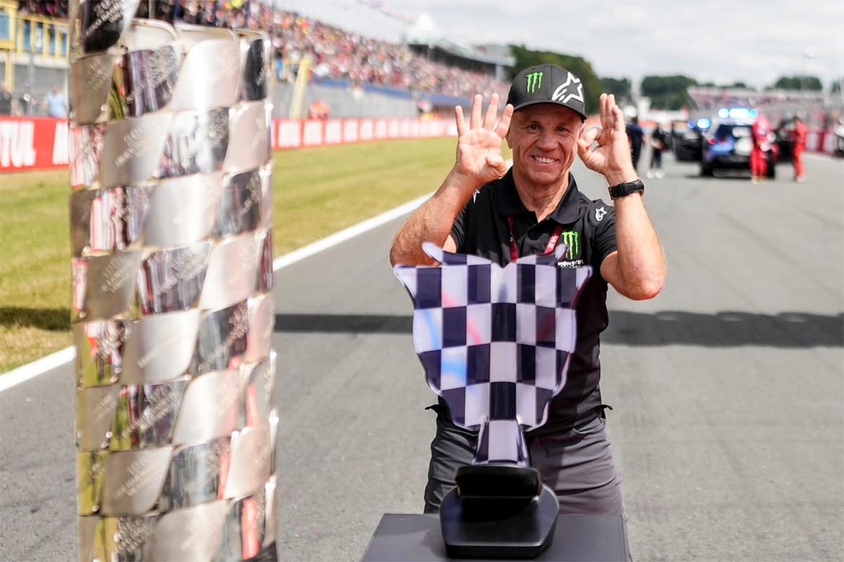 Mamola lo tiene claro: “las MotoGP de hoy en día te destruyen”