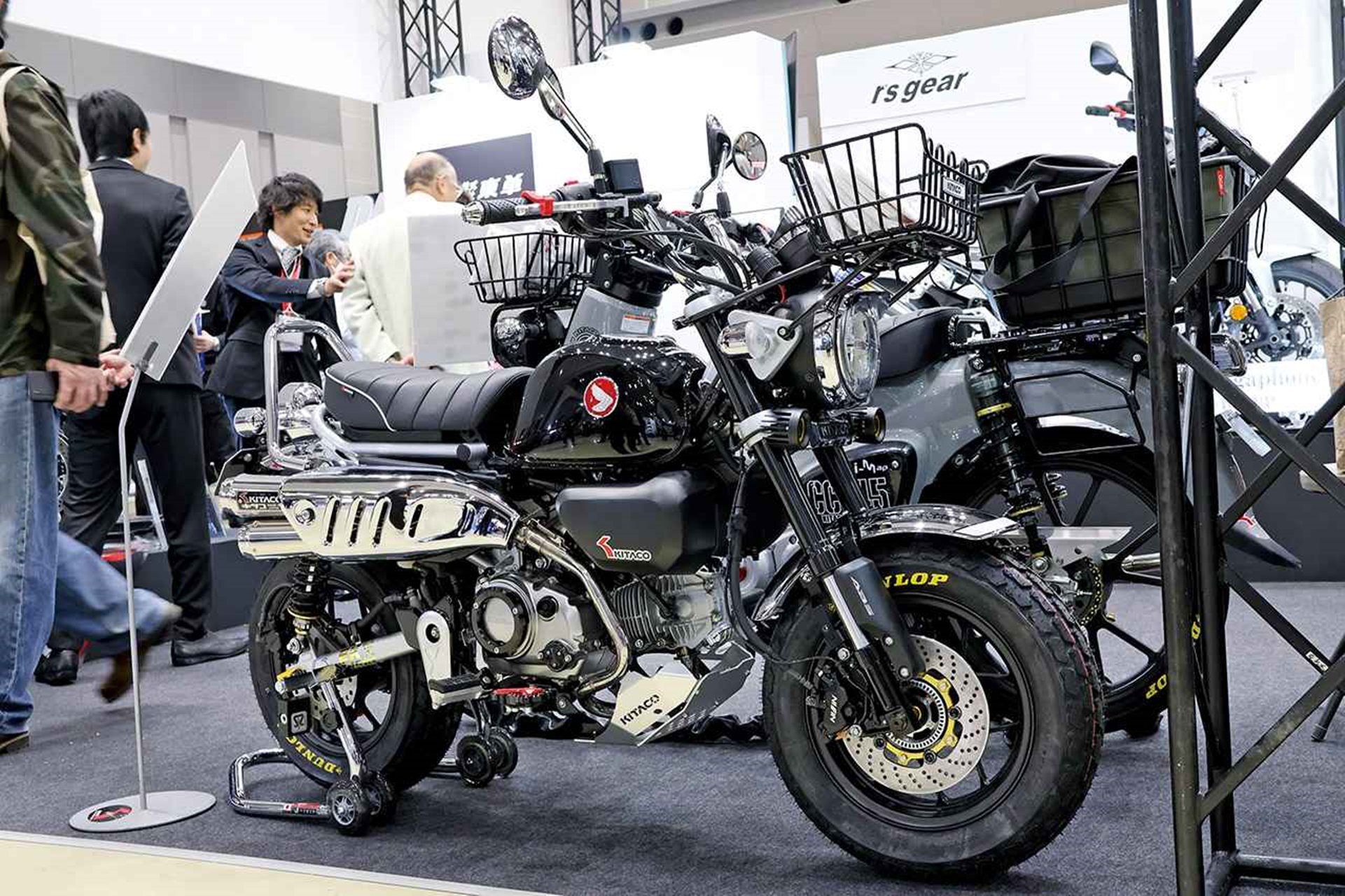Monkey 125 Black Limited by Kitaco