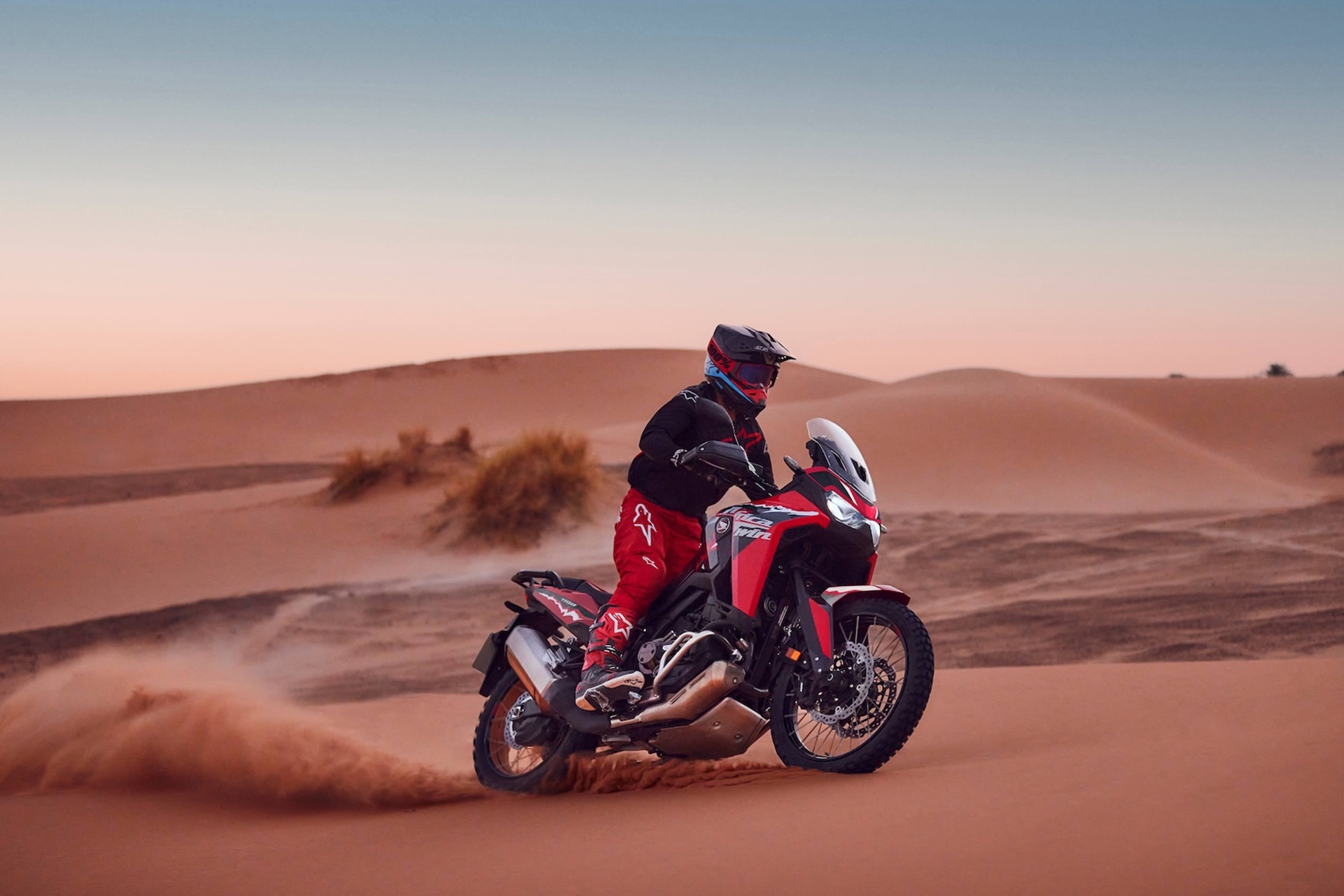 El concepto Africa Twin podría estar a punto de reinventarse con la inclusión de la nueva plataforma V3 de Honda
