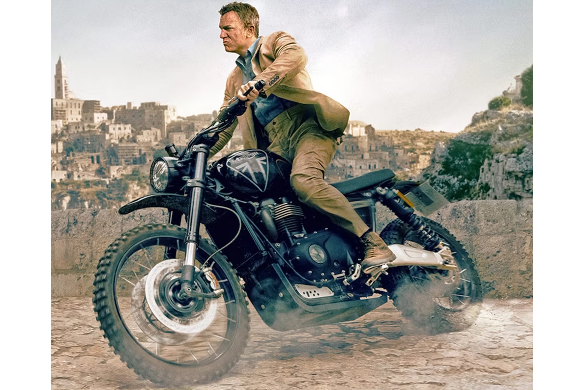 Skyfall elegida como la película con la mejor escena de motociclismo