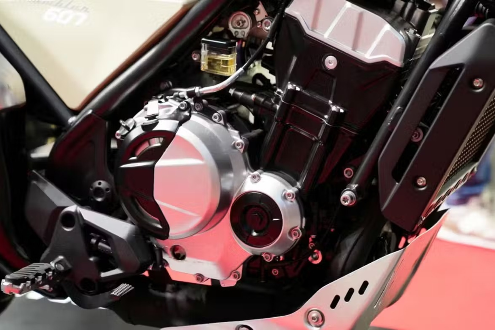Novedades sobre la nueva Rieju Scrambler 607: ya conocemos todos los detalles