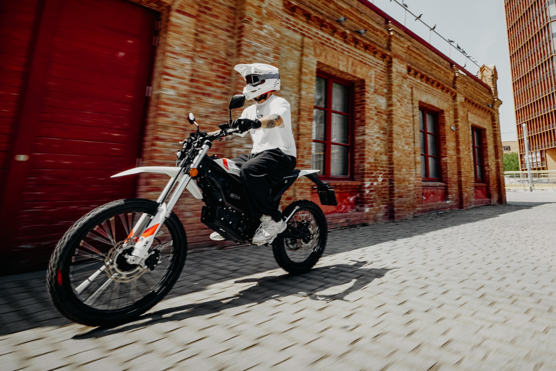 Zero Motorcycles presenta en España “Bonus Motorista Novel”: hasta 500 euros de reembolso por la compra de tu moto nueva