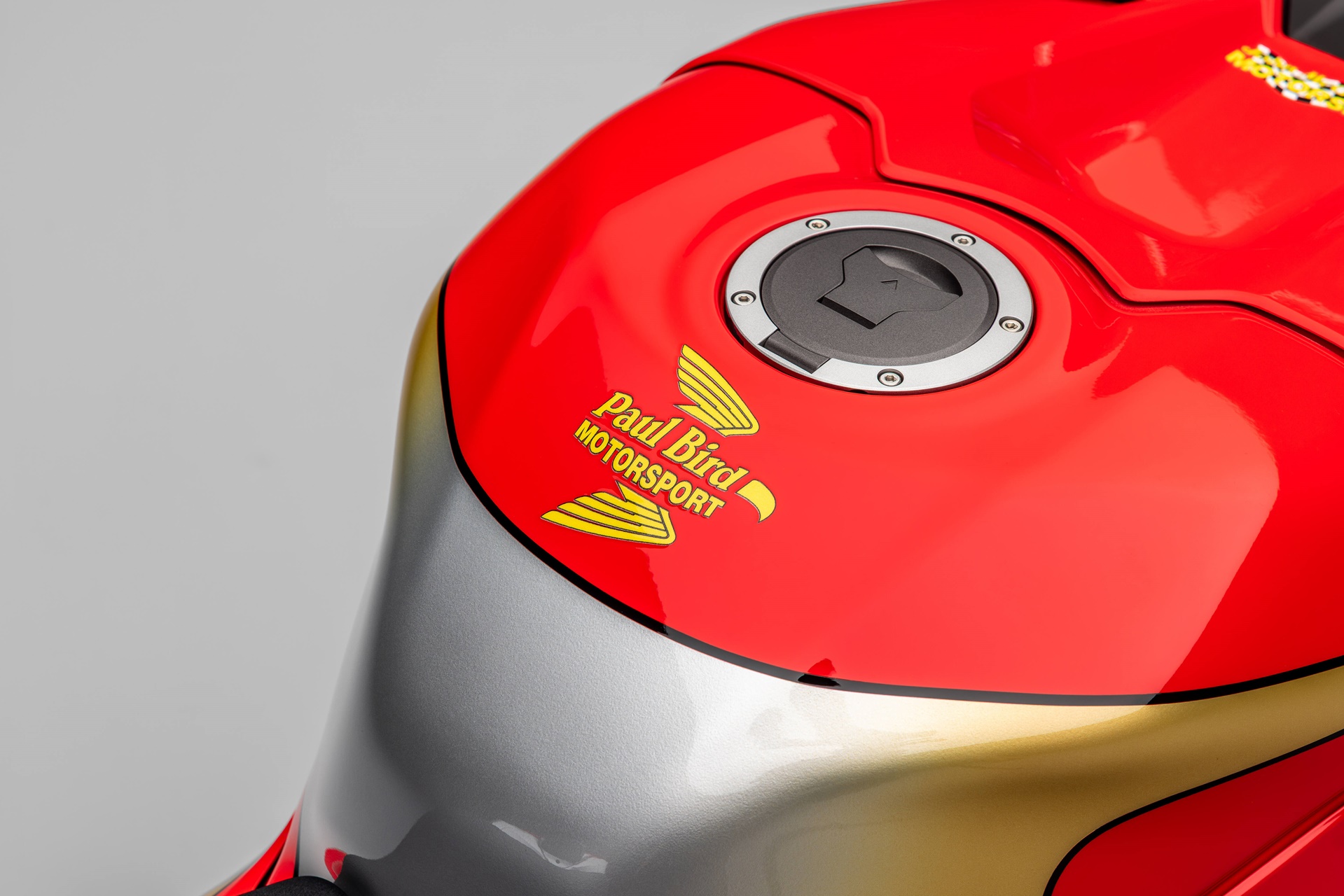 Honda lanza su nueva CBR1000RR-R Fireblade SP John McGuinness 30º Aniversario Replica Limited Edition