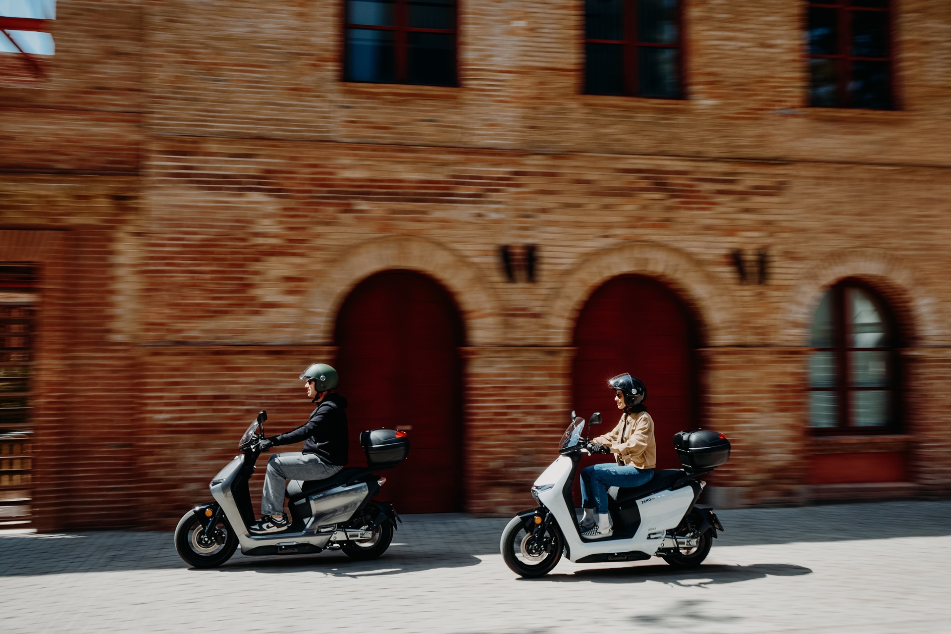 Zero Motorcycles presenta en España “Bonus Motorista Novel”: hasta 500 euros de reembolso por la compra de tu moto nueva