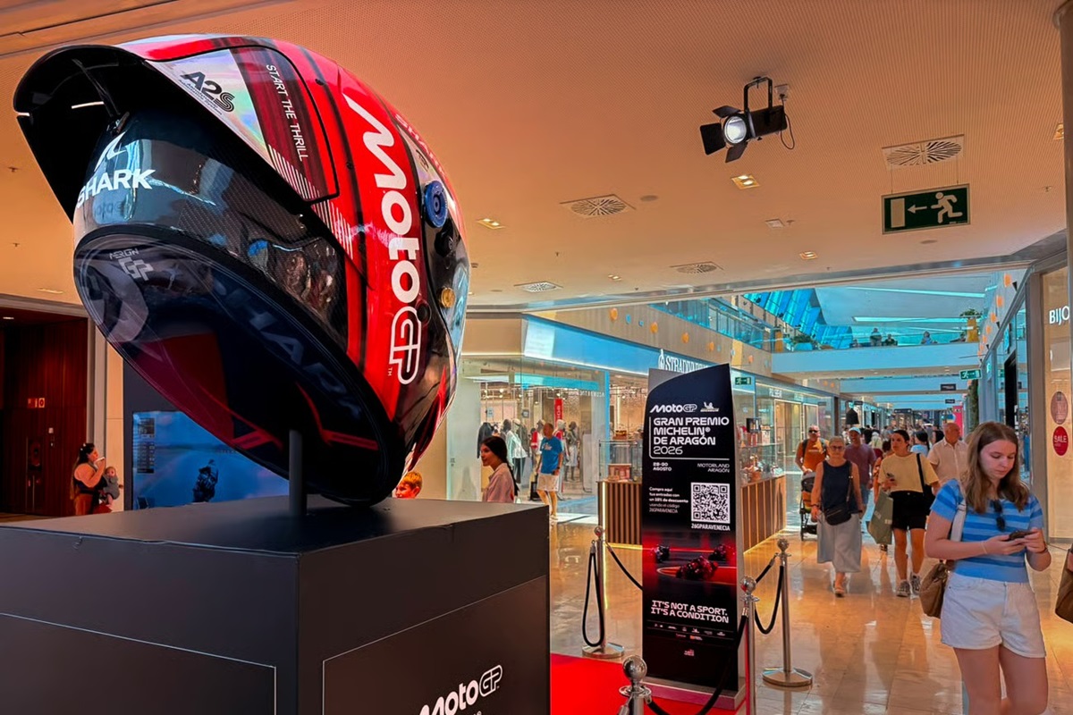 Puerto Venecia calienta motores para el Gran Premio Michelin de Aragón