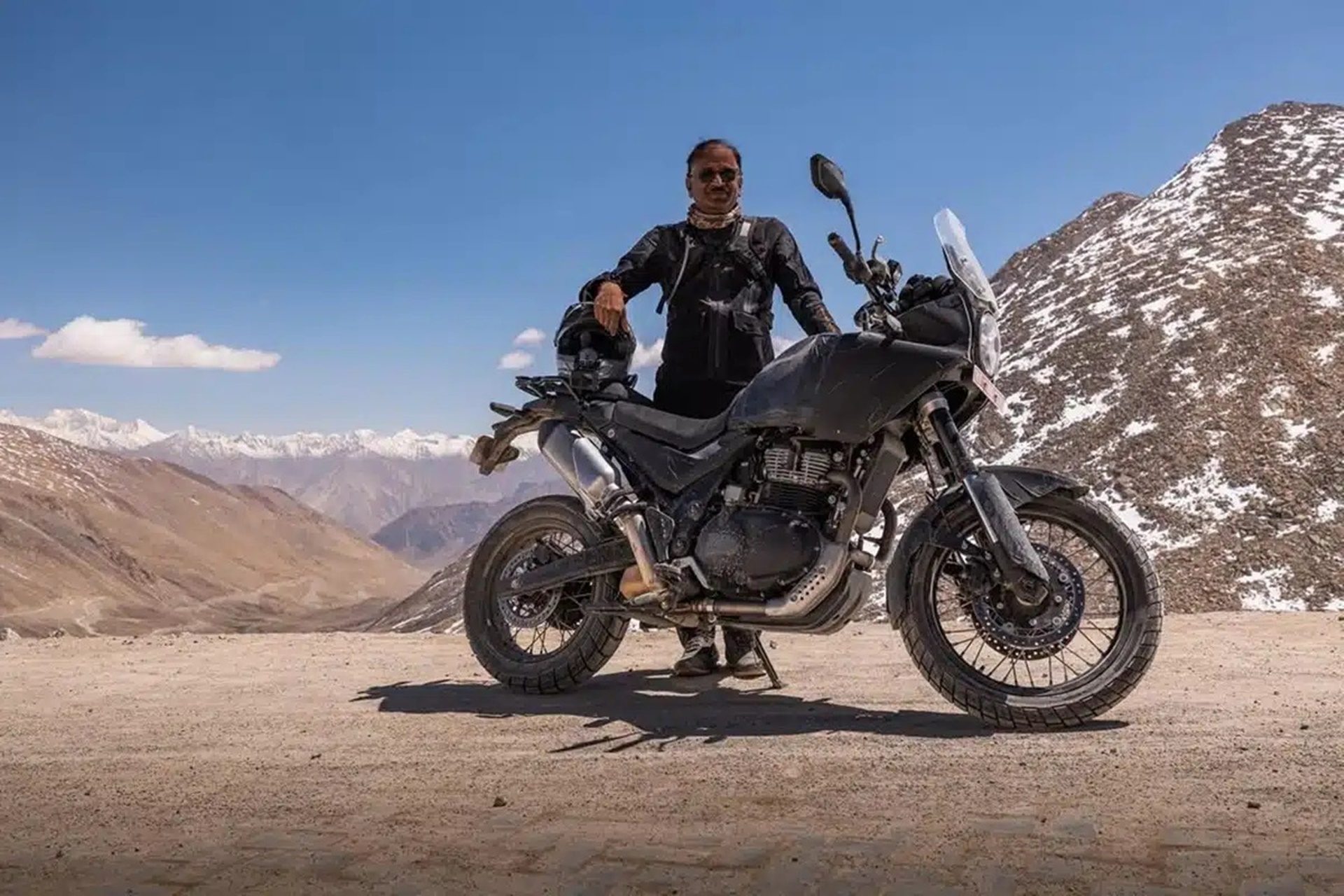 Una Himalayan 750 casi lista para la producción ya rueda por carreteras europeas