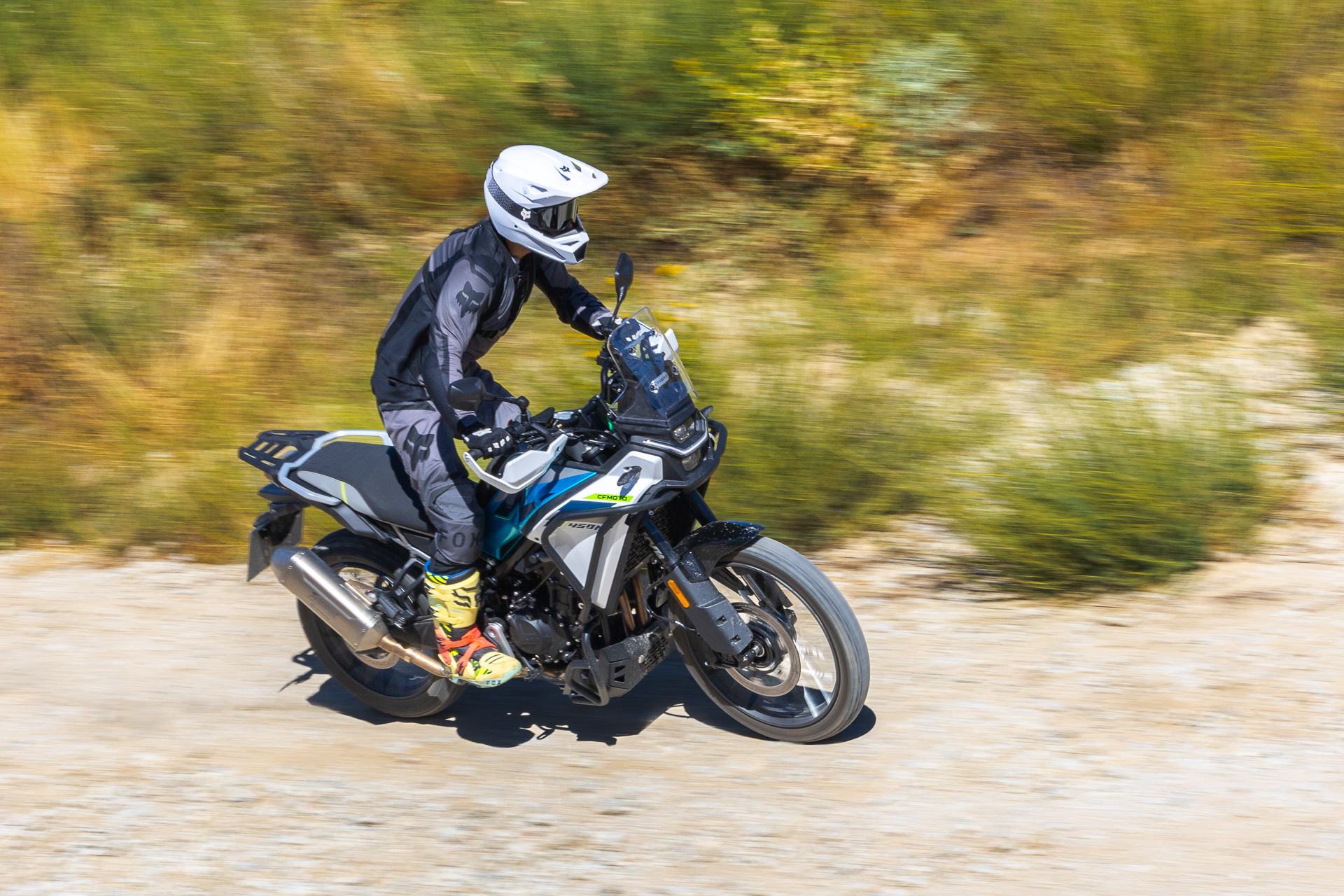 Comparativa: Moto Morini Alltrhike 450 Vs CFMOTO 450MT